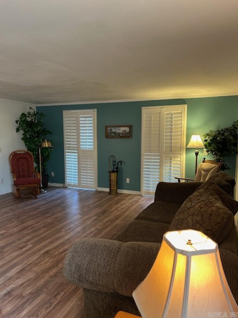 118 E Main  Mountain View, AR