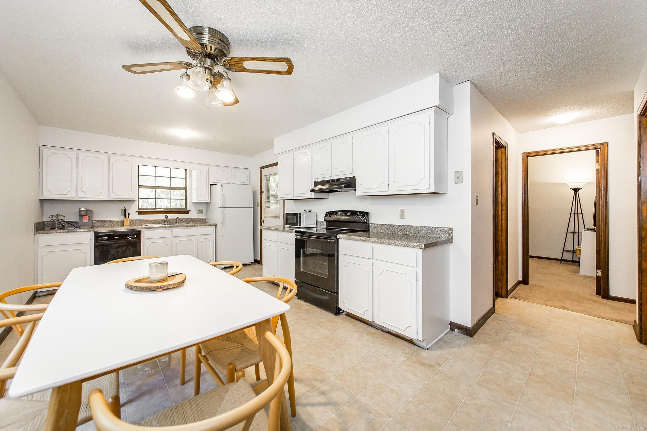 1133  Dave Creek  Fairfield Bay, AR
