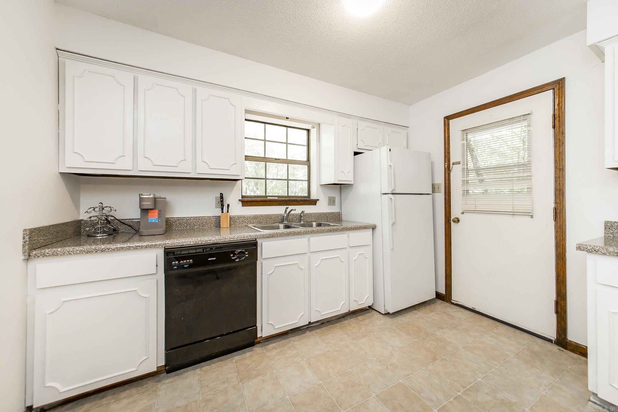 1133  Dave Creek  Fairfield Bay, AR