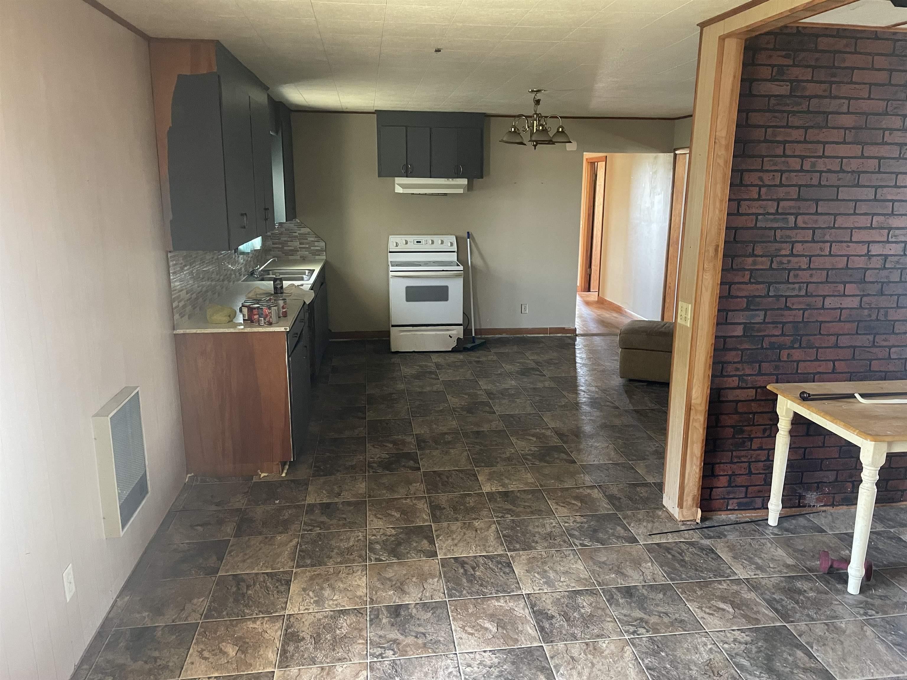 1450  Goff  Rose Bud, AR
