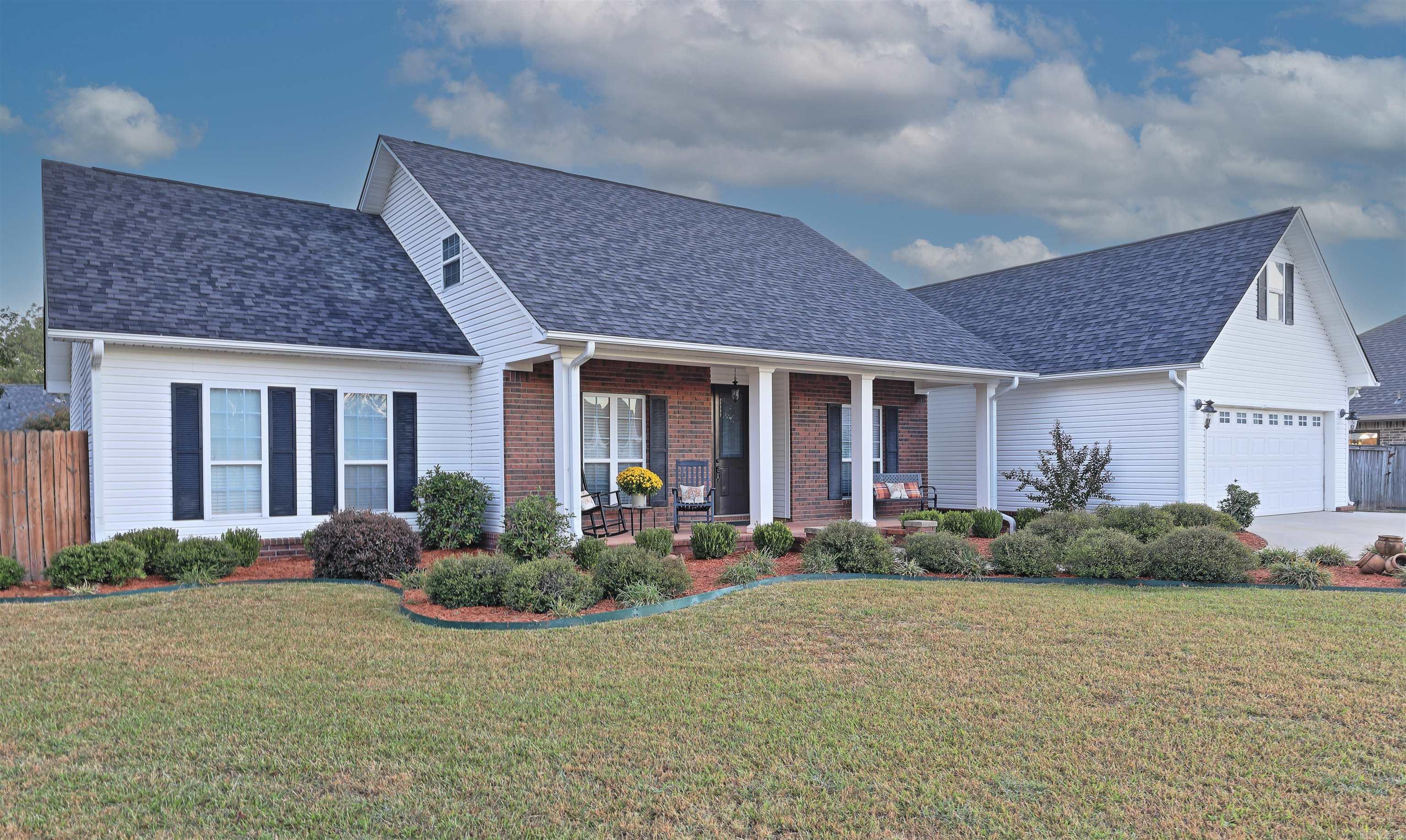 209  Grizzly Bear  White Hall, AR
