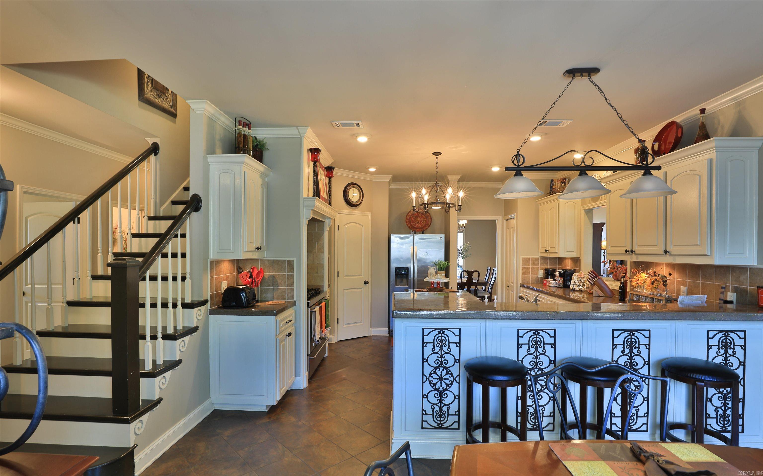 209  Grizzly Bear  White Hall, AR