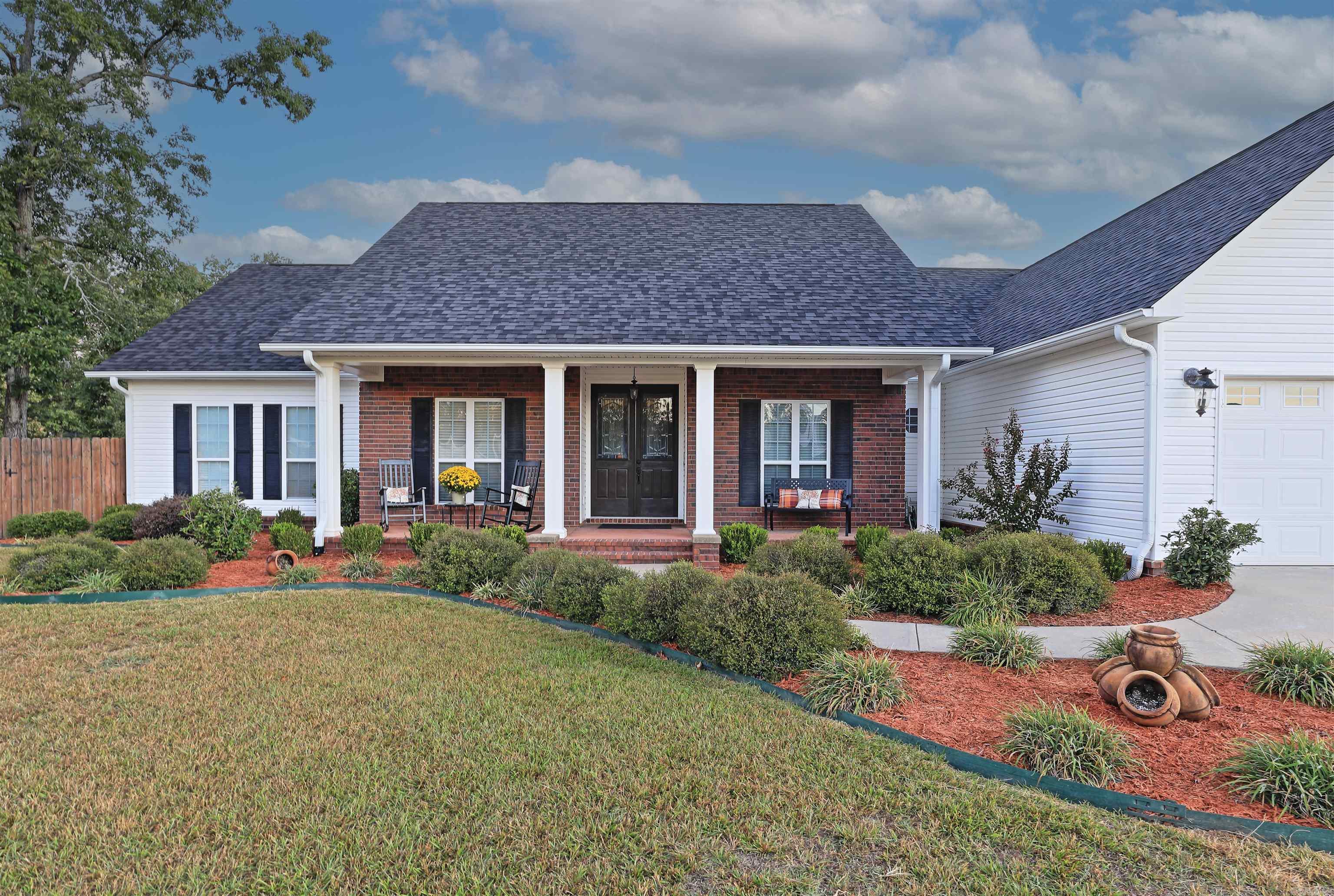 209  Grizzly Bear  White Hall, AR
