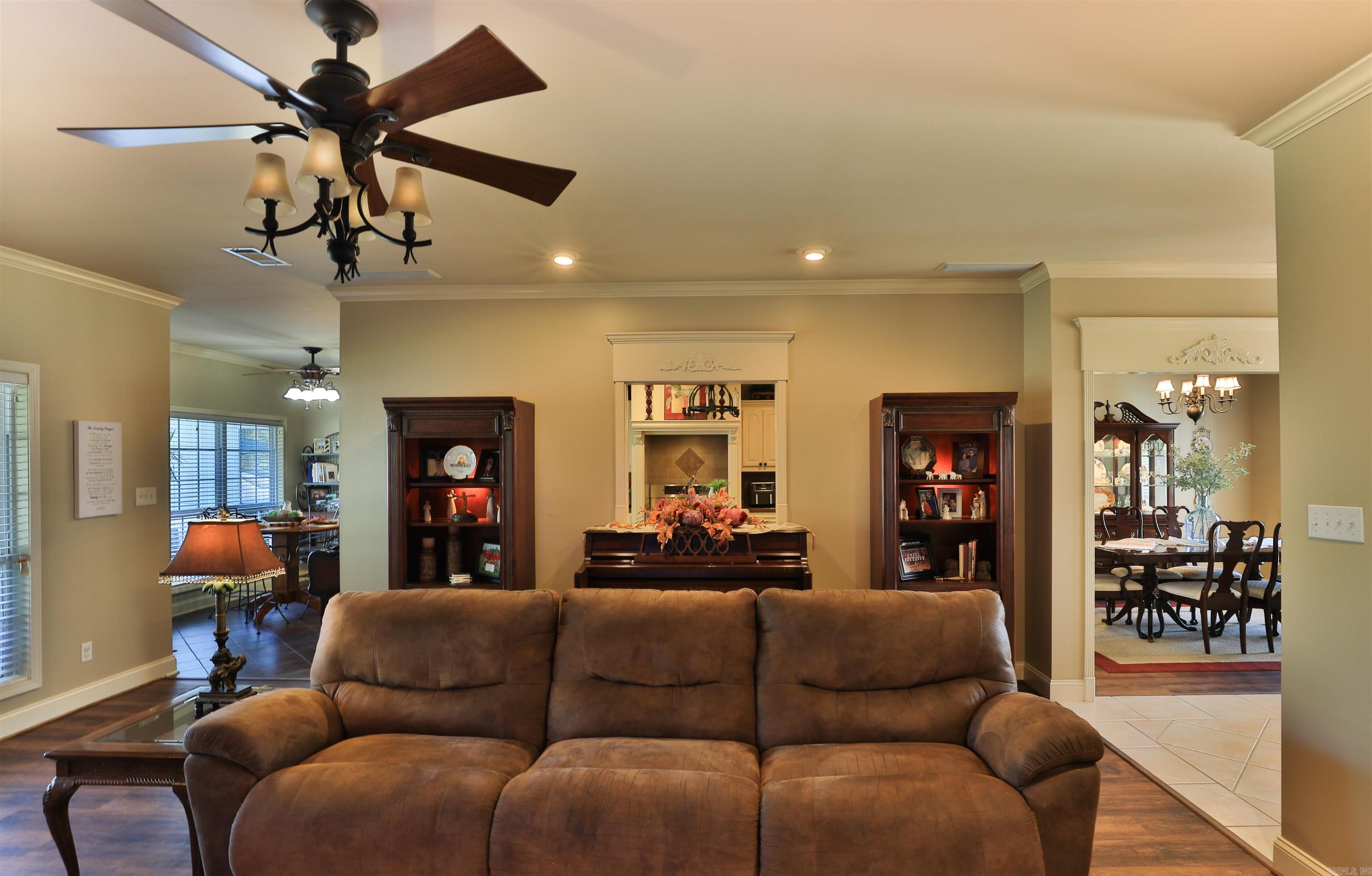 209  Grizzly Bear  White Hall, AR