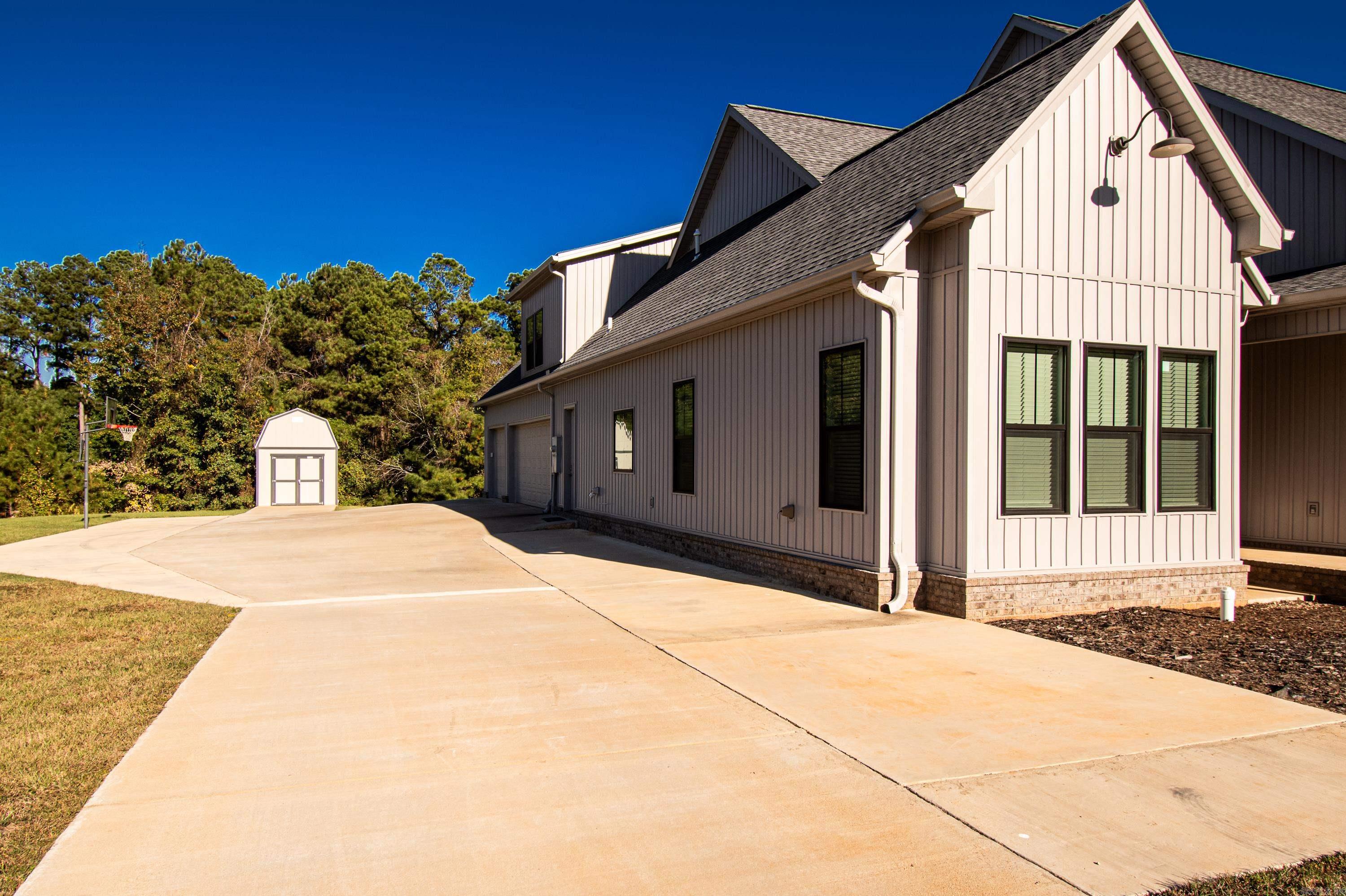3051  Comanche  Camden, AR