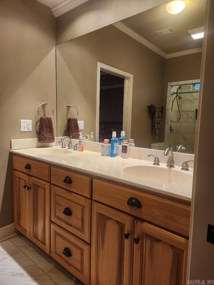 256  Mapleleaf Circle  Hot Springs, AR