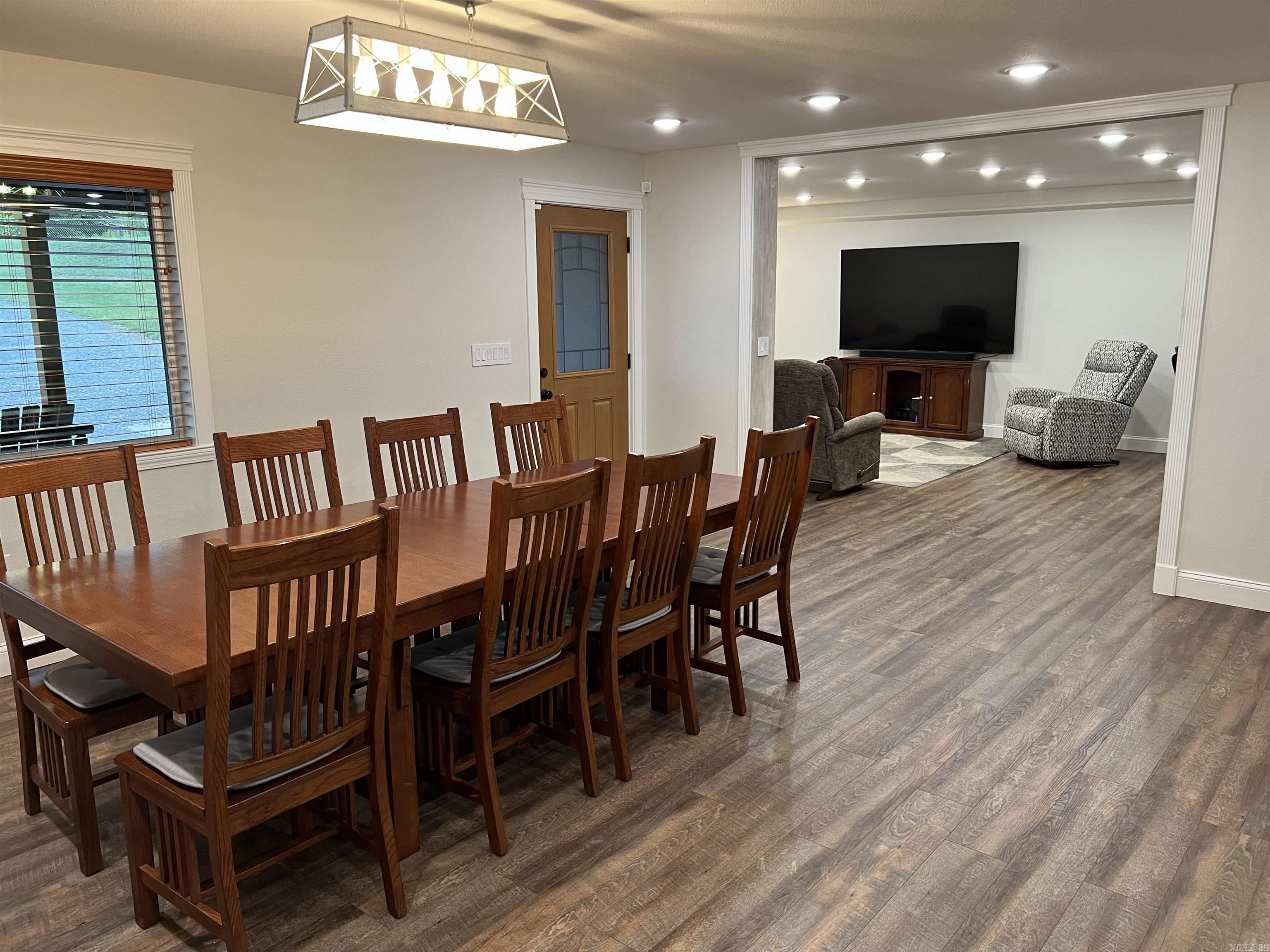 2343  Barrens Community  Clinton, AR
