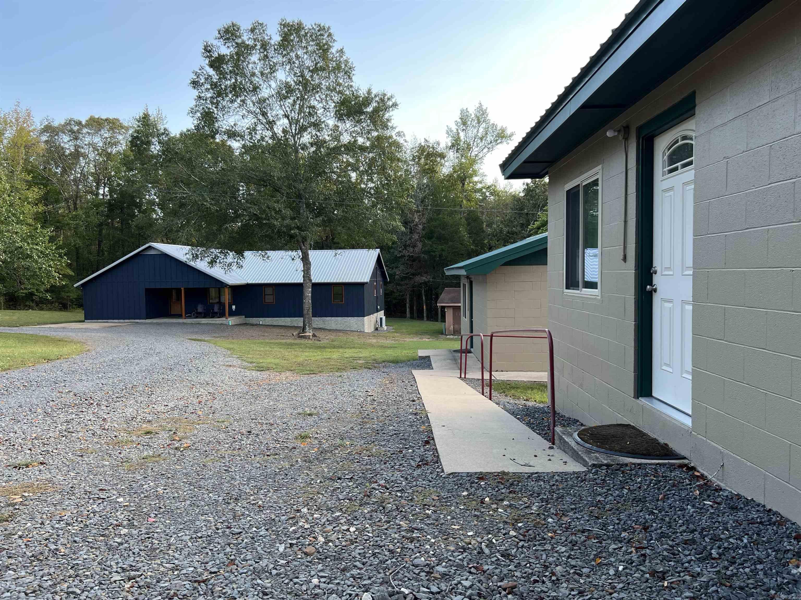 2343  Barrens Community  Clinton, AR