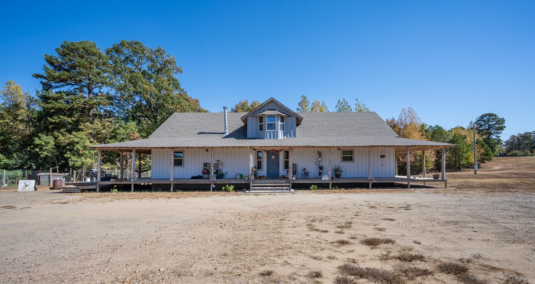 6083  Highway 71 S  Cove, AR