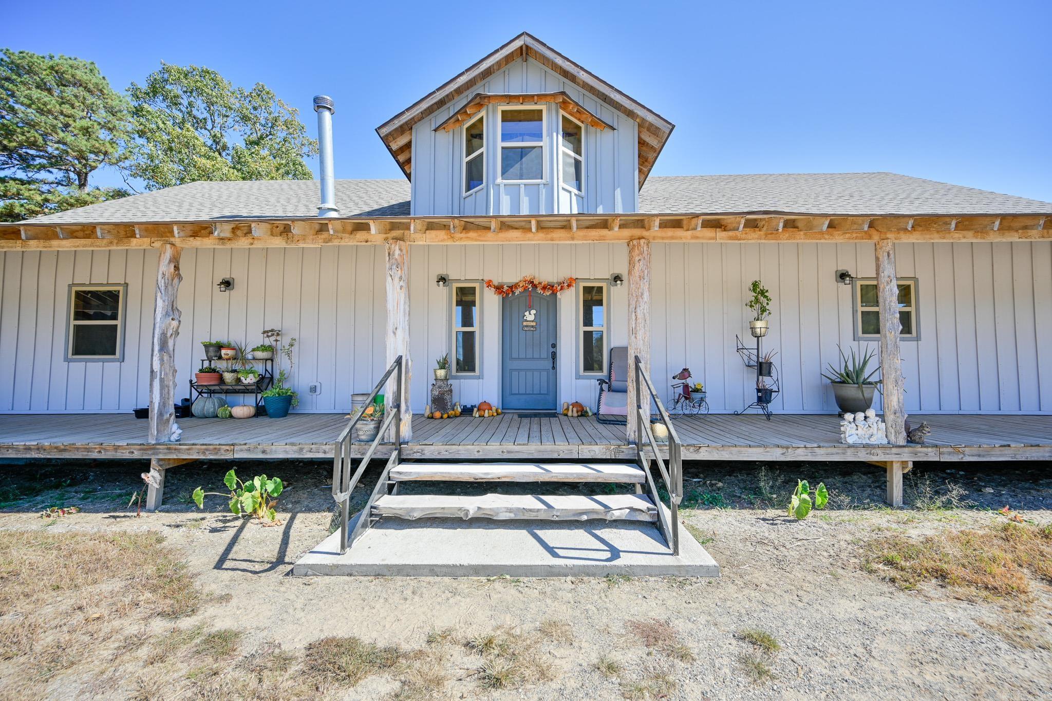 6083  Highway 71 S  Cove, AR