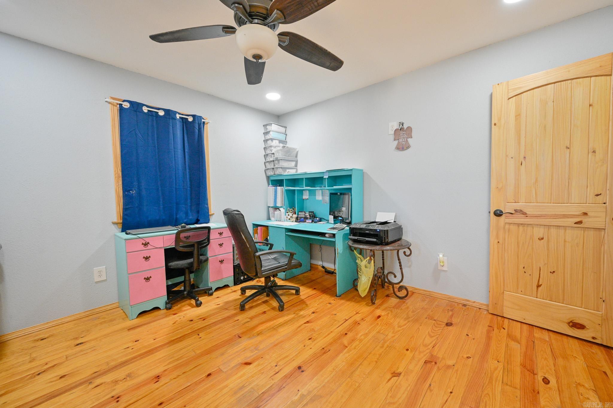 6083  Highway 71 S  Cove, AR