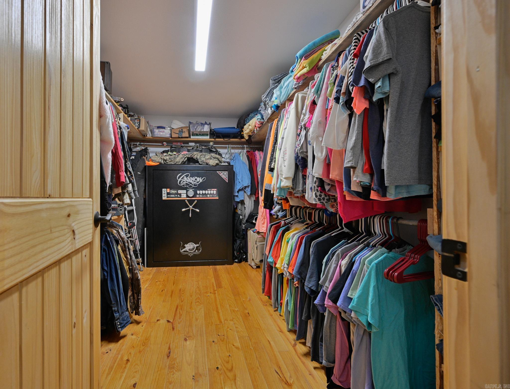 6083  Highway 71 S  Cove, AR