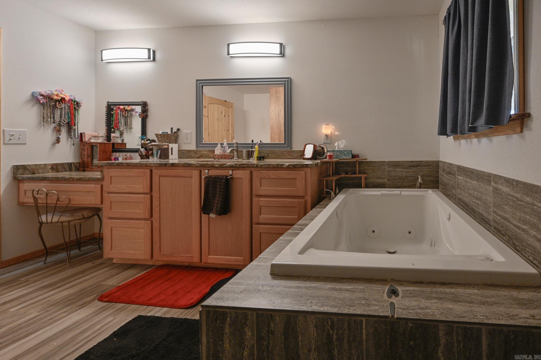 6083  Highway 71 S  Cove, AR