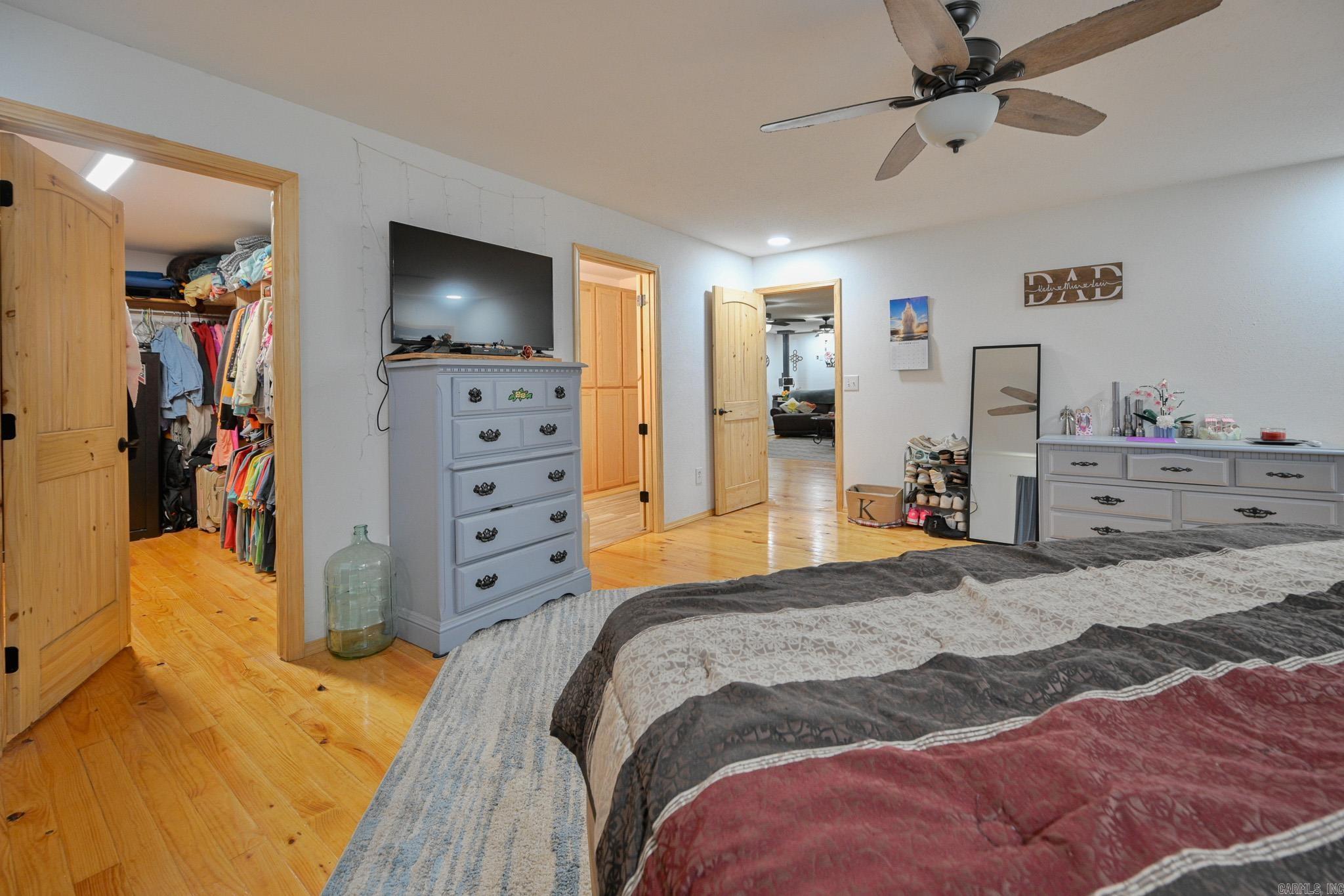 6083  Highway 71 S  Cove, AR