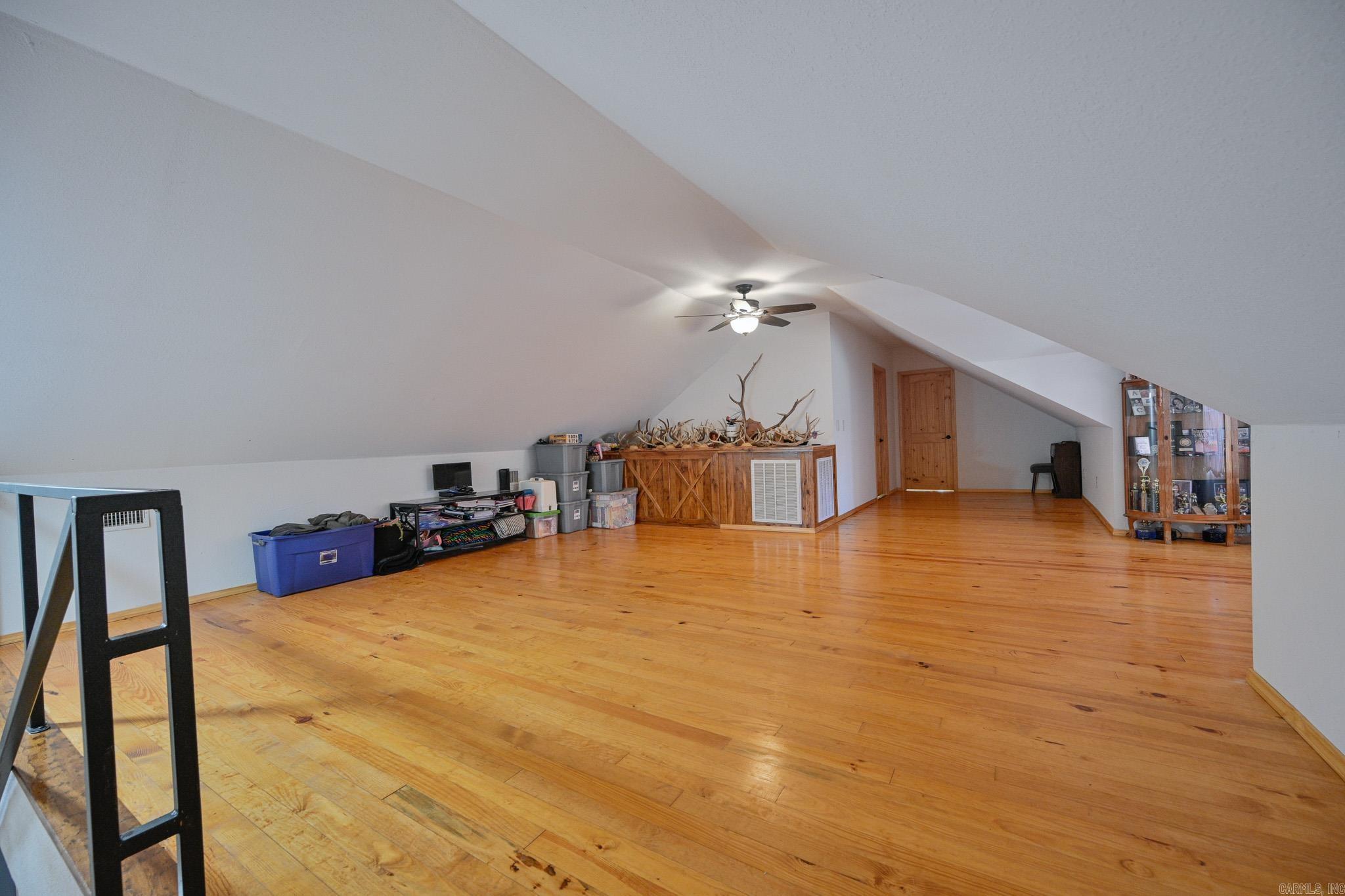 6083  Highway 71 S  Cove, AR