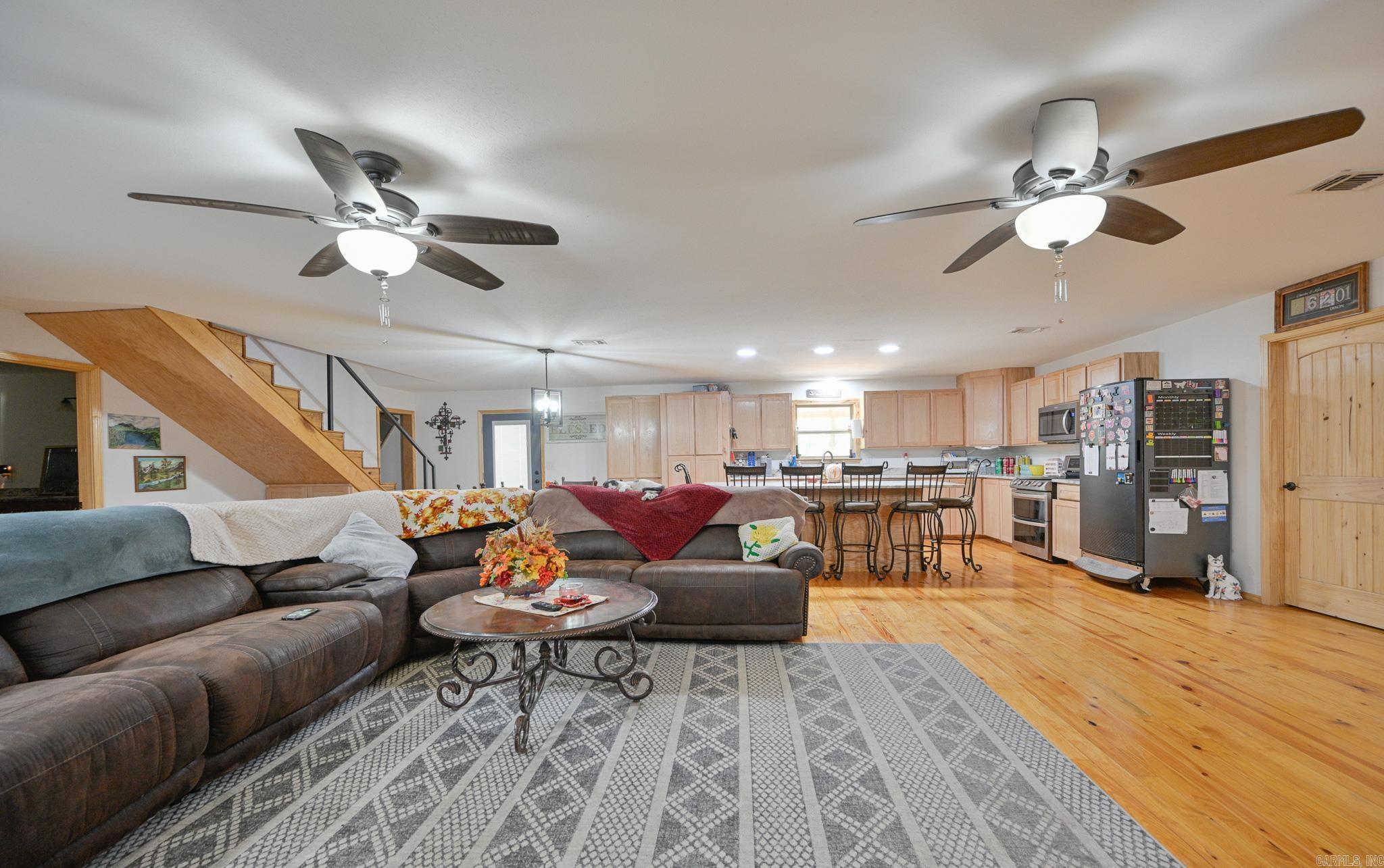 6083  Highway 71 S  Cove, AR