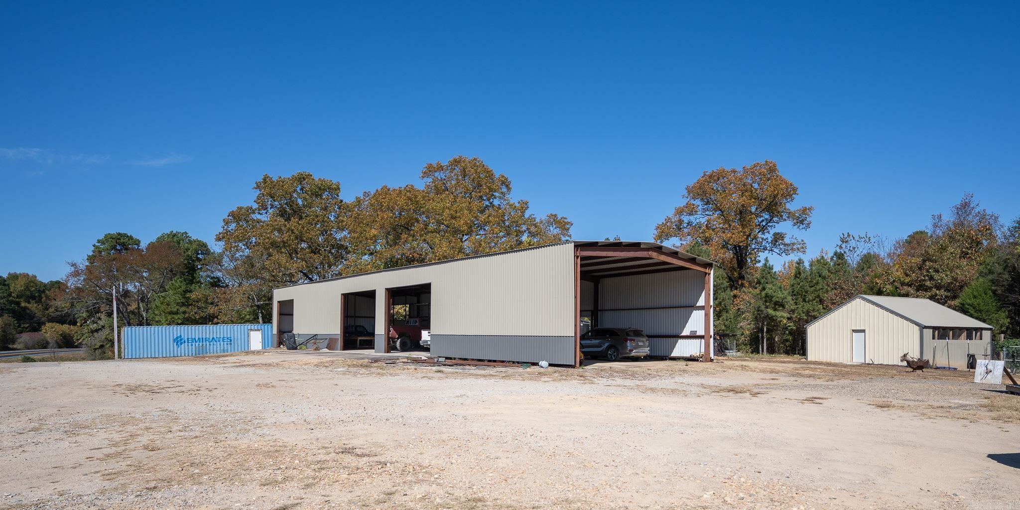 6083  Highway 71 S  Cove, AR