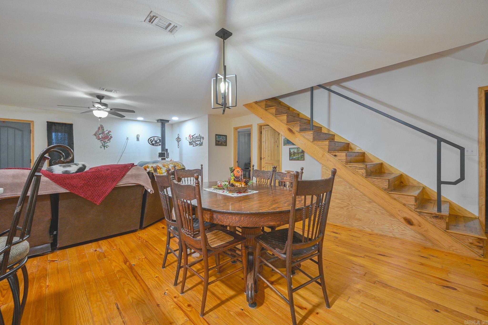 6083  Highway 71 S  Cove, AR