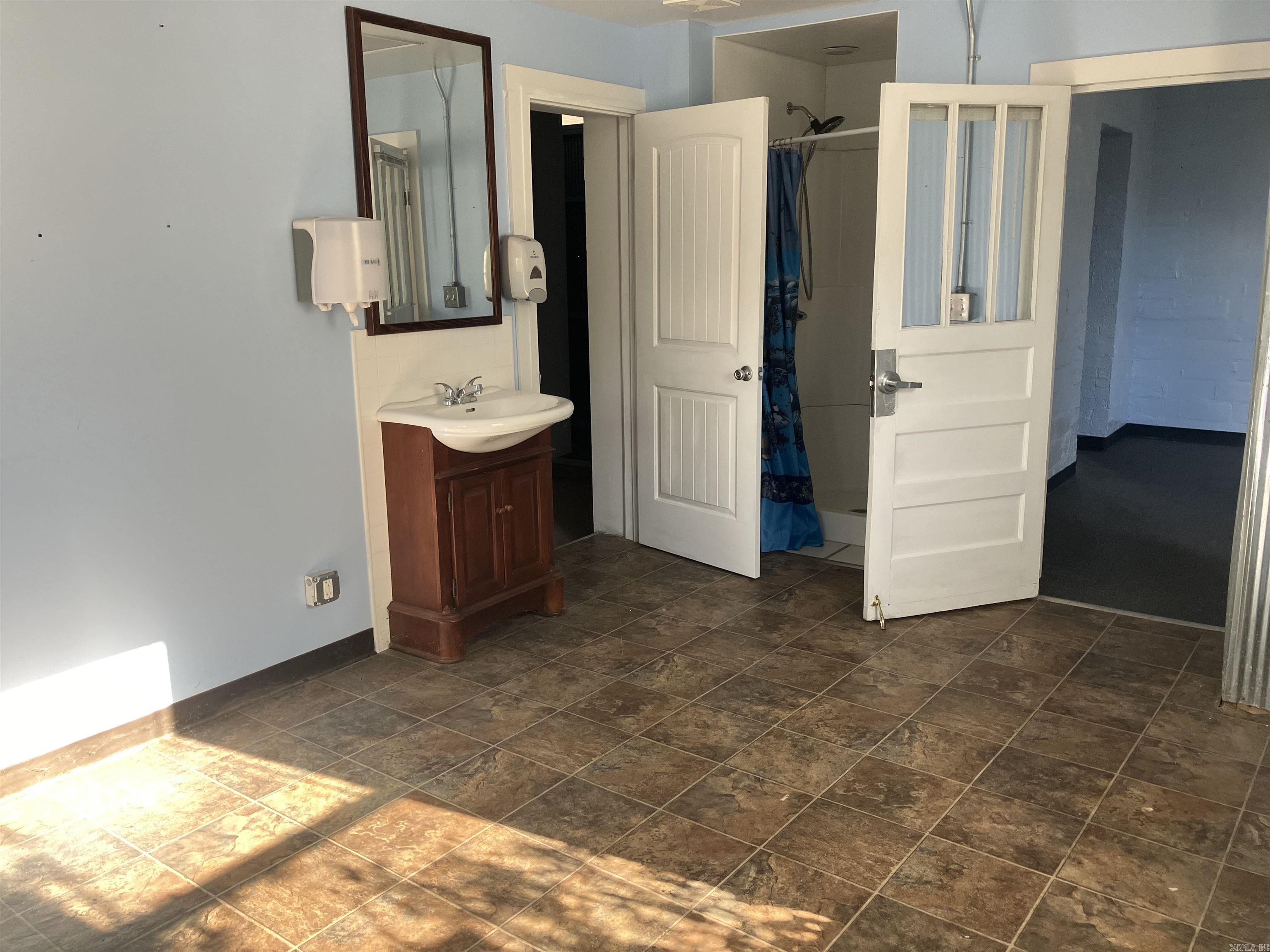 2011  HWY 71 S  Mena, AR