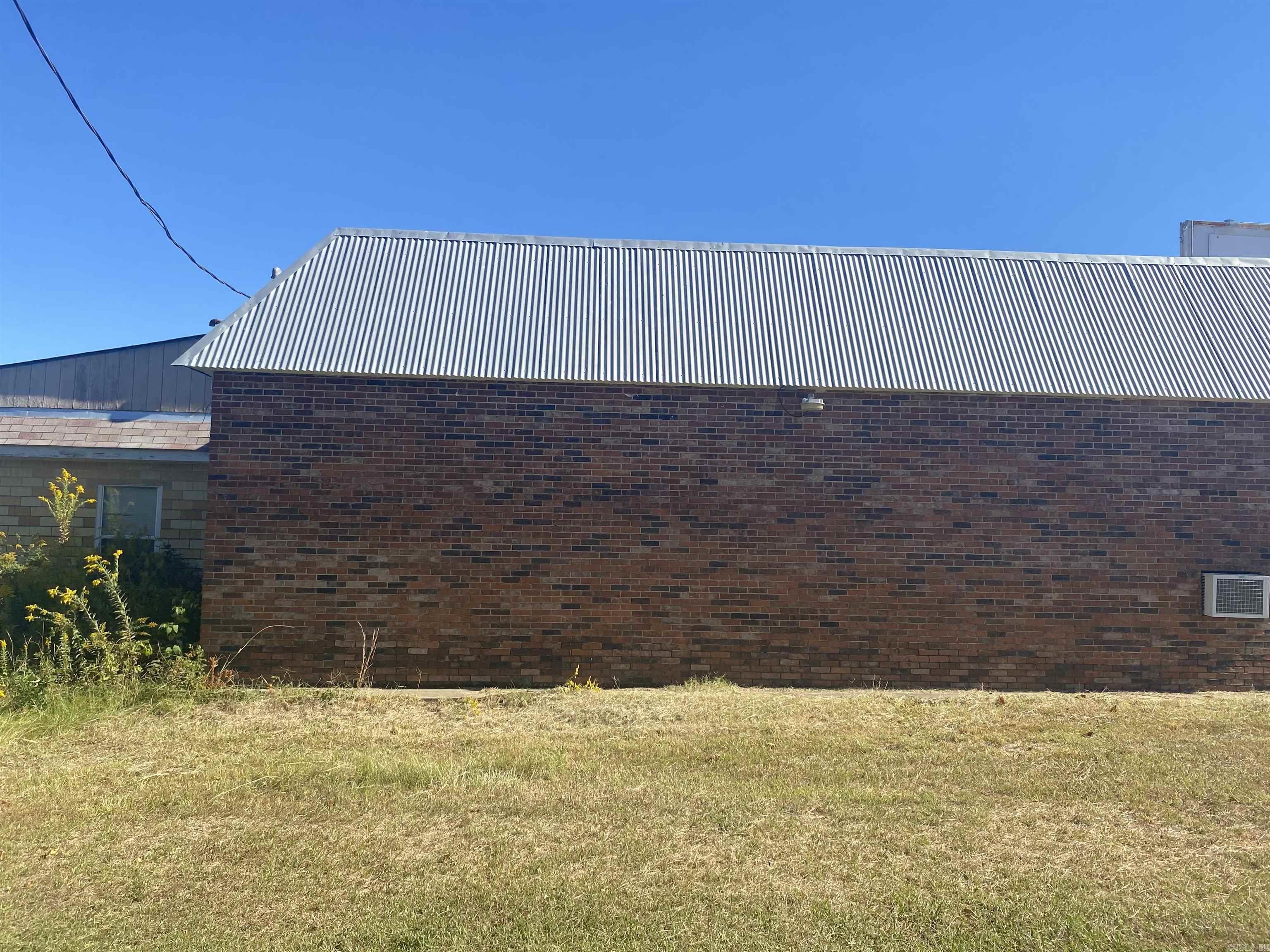2011  HWY 71 S  Mena, AR