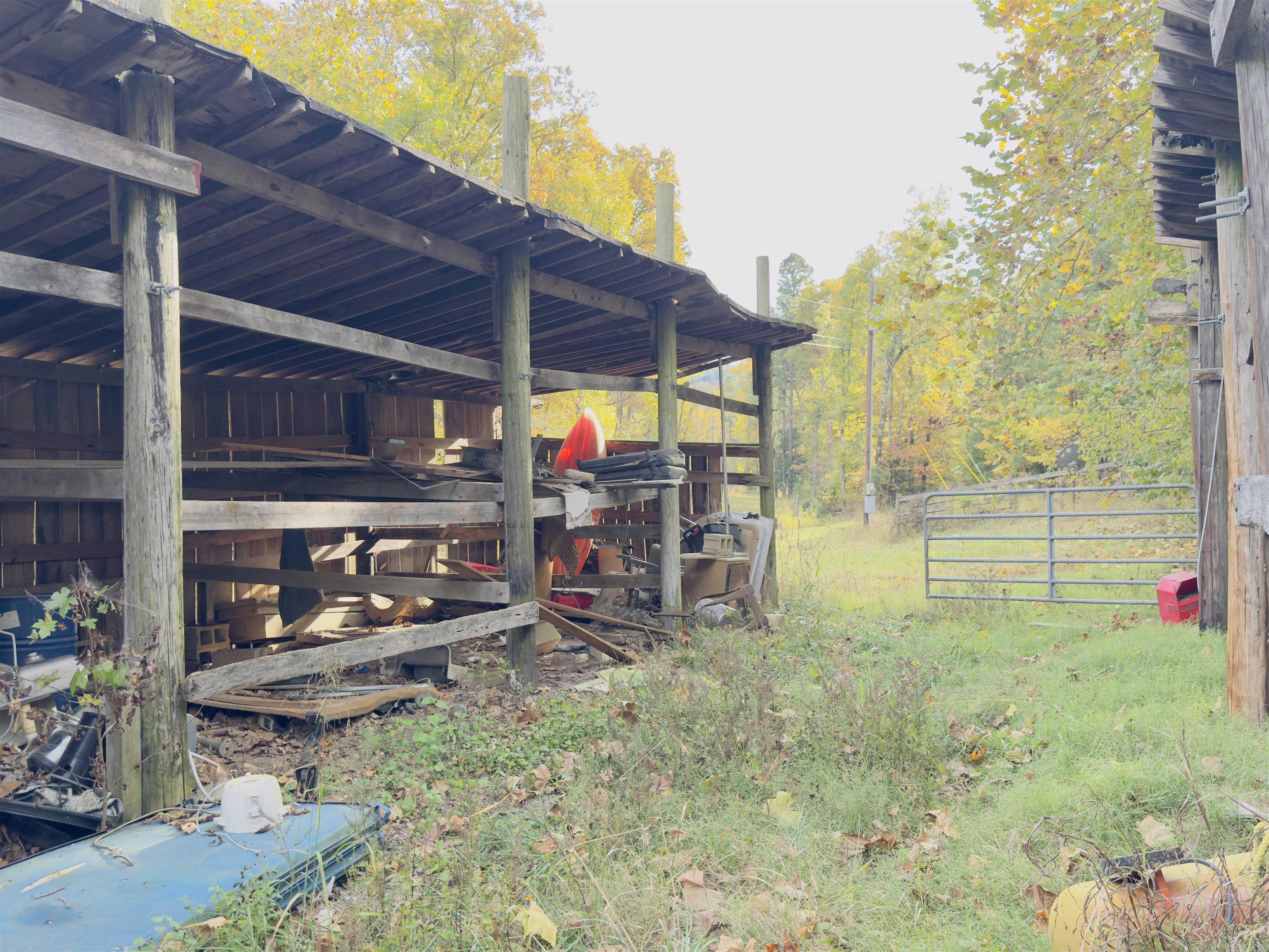 207  Hippy Hollow Lane  Melbourne, AR