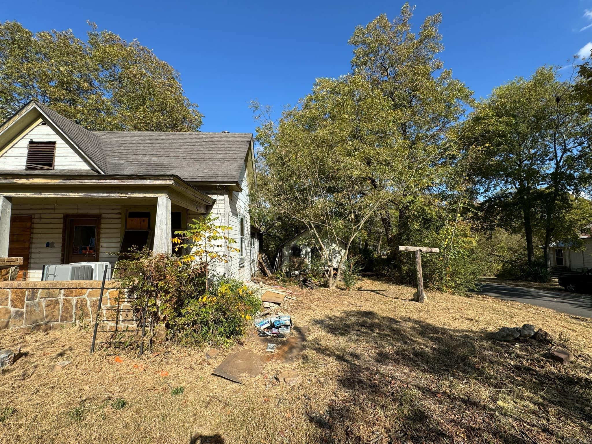 710  11th Street  Mena, AR