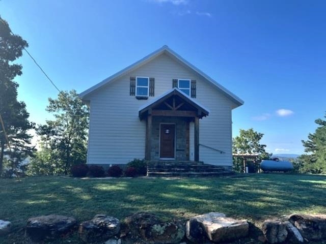630  Henry  Melbourne, AR