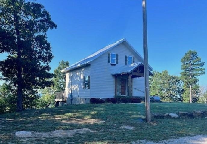 630  Henry  Melbourne, AR