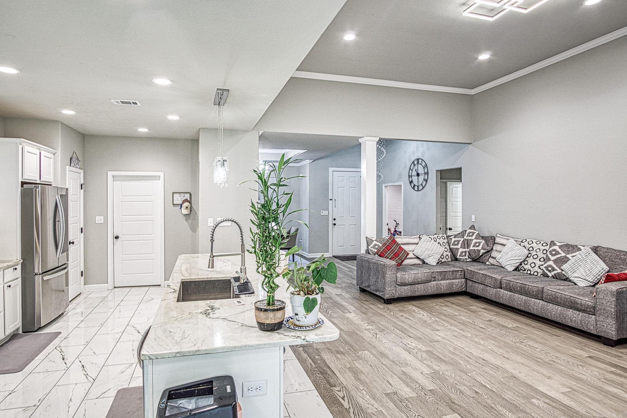 308  Bluebell  Hot Springs, AR