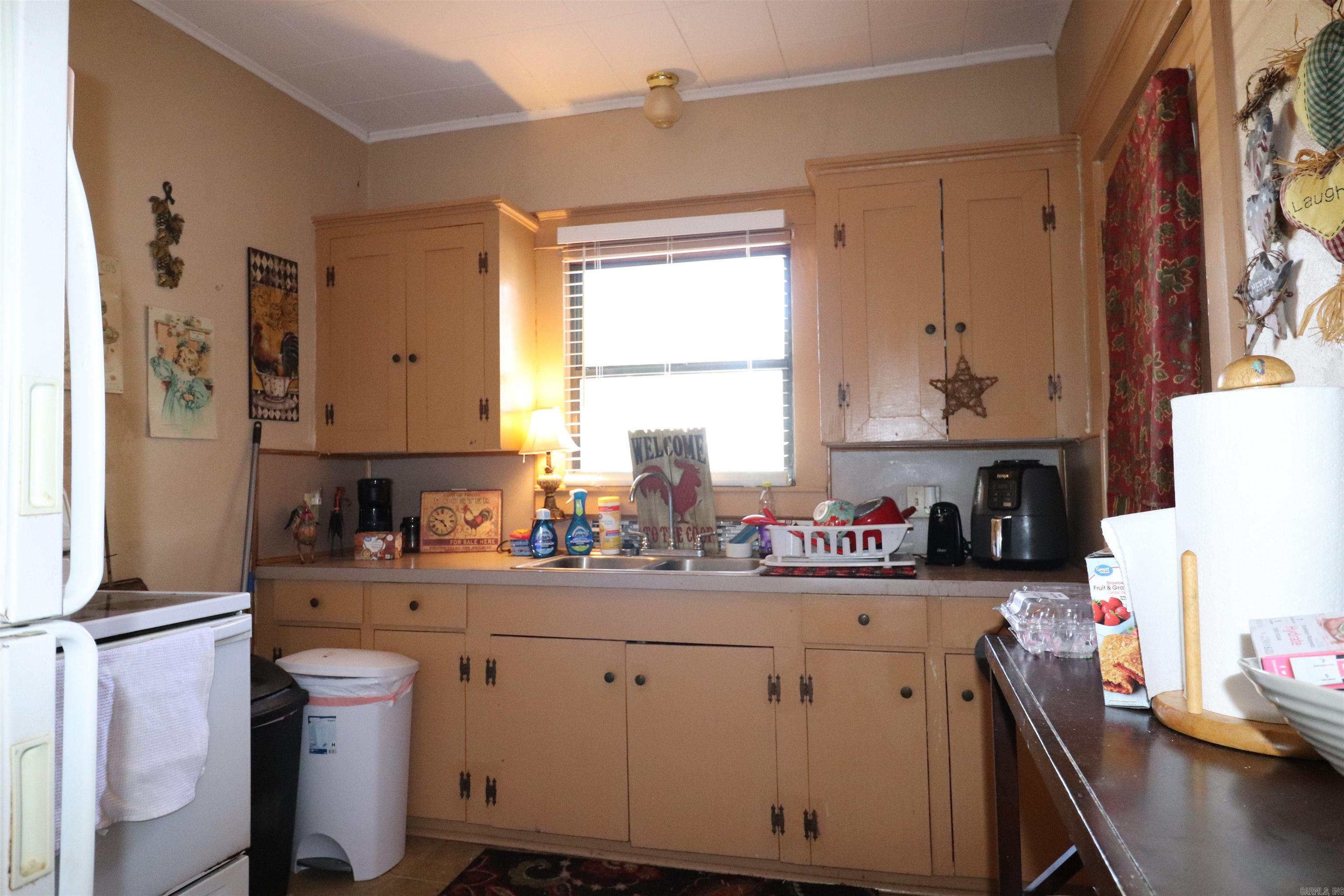 200 N Morrill  Morrilton, AR