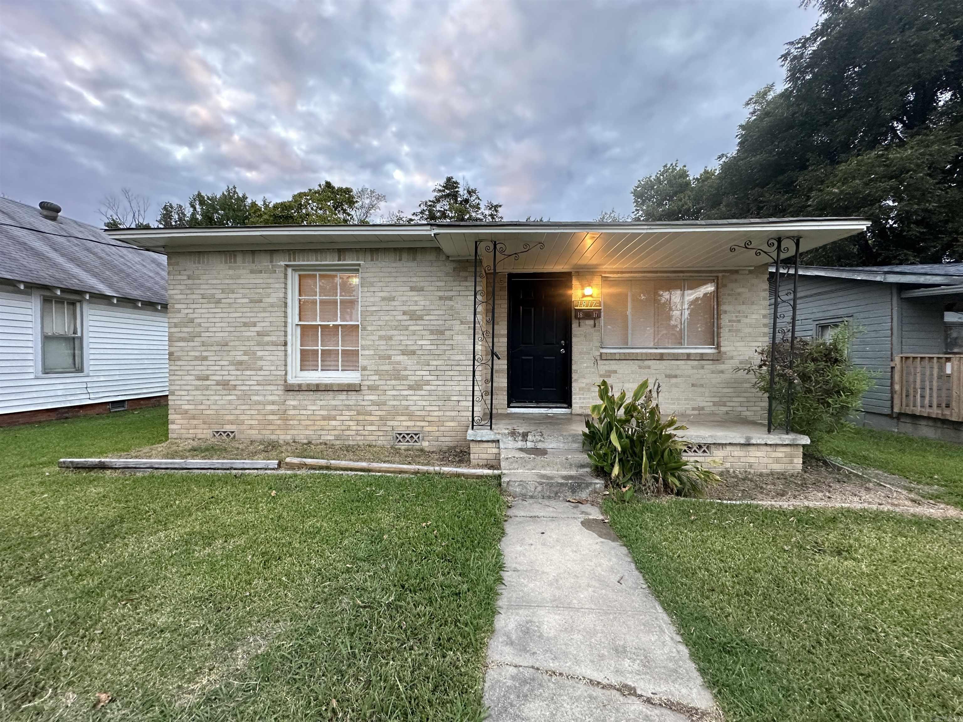 1817 W 16th  North Little Rock, AR