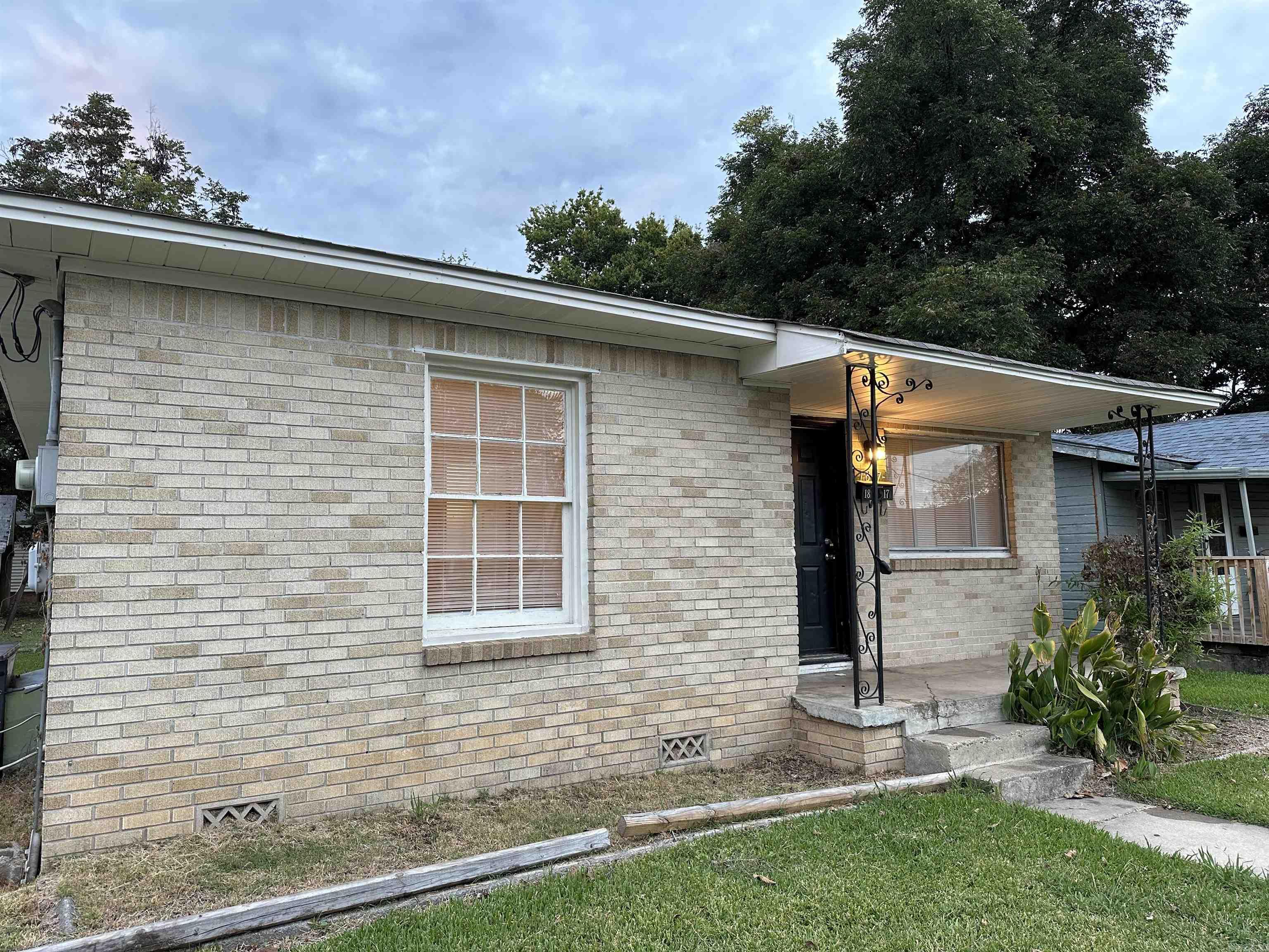 1817 W 16th  North Little Rock, AR