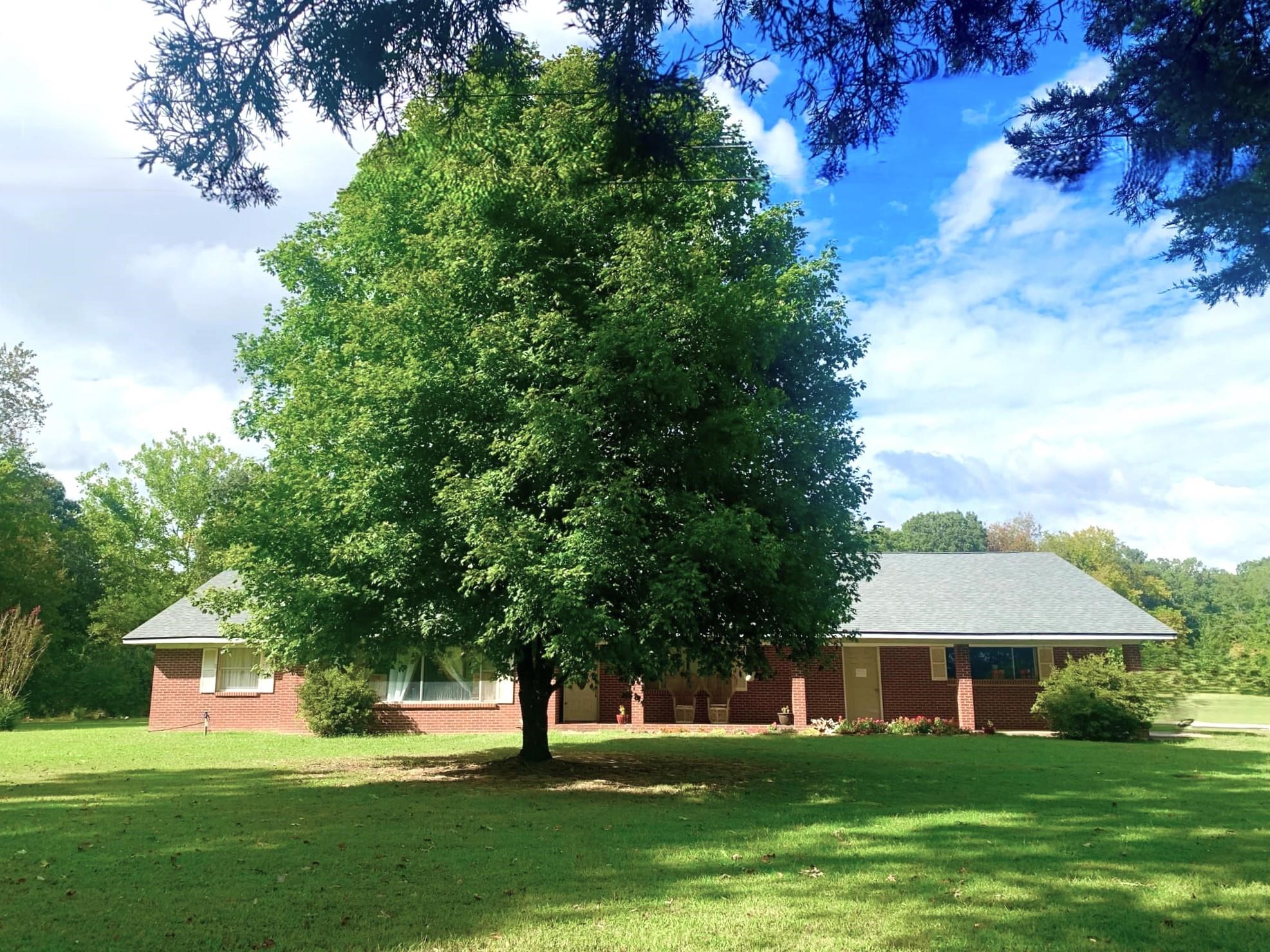 506  Hell Creek  Mountain View, AR