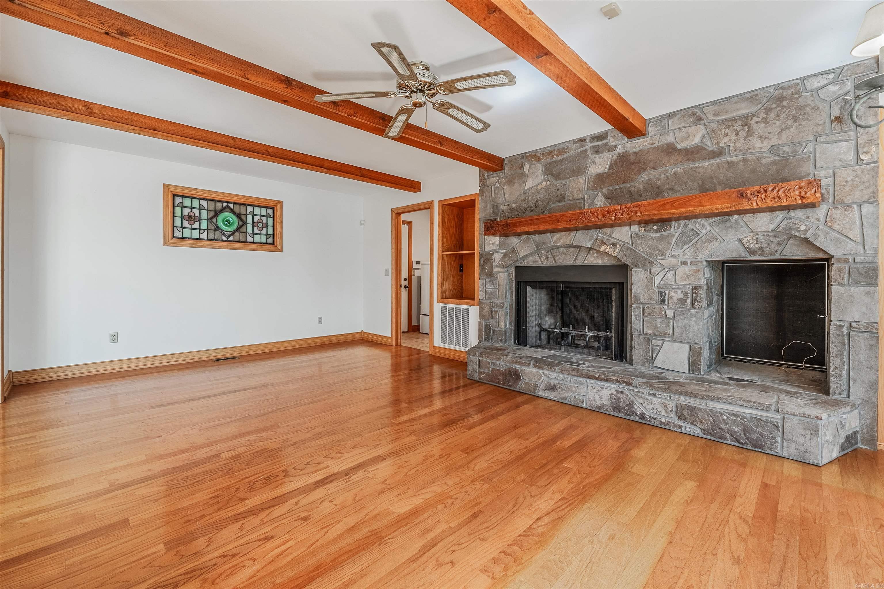 365  Grand Isle Drive  Fairfield Bay, AR