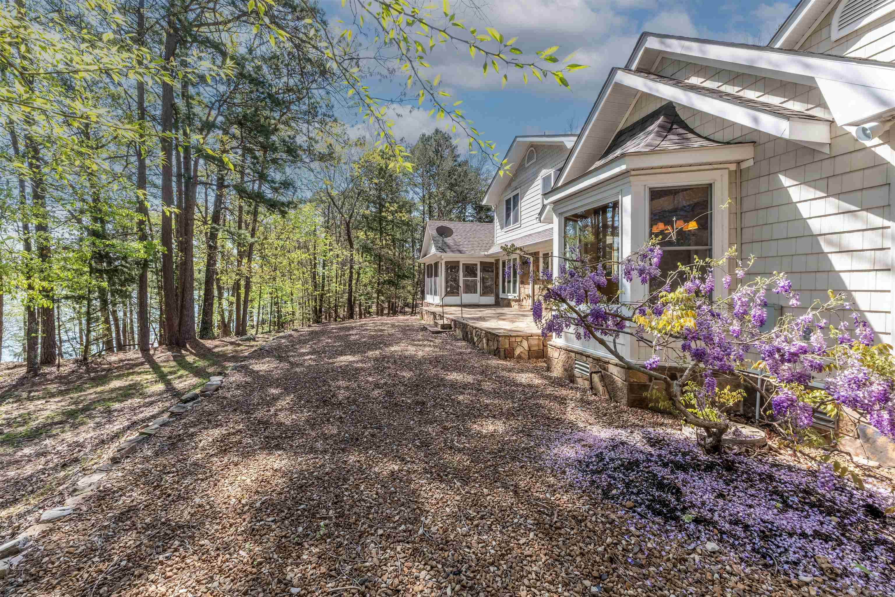 365  Grand Isle Drive  Fairfield Bay, AR