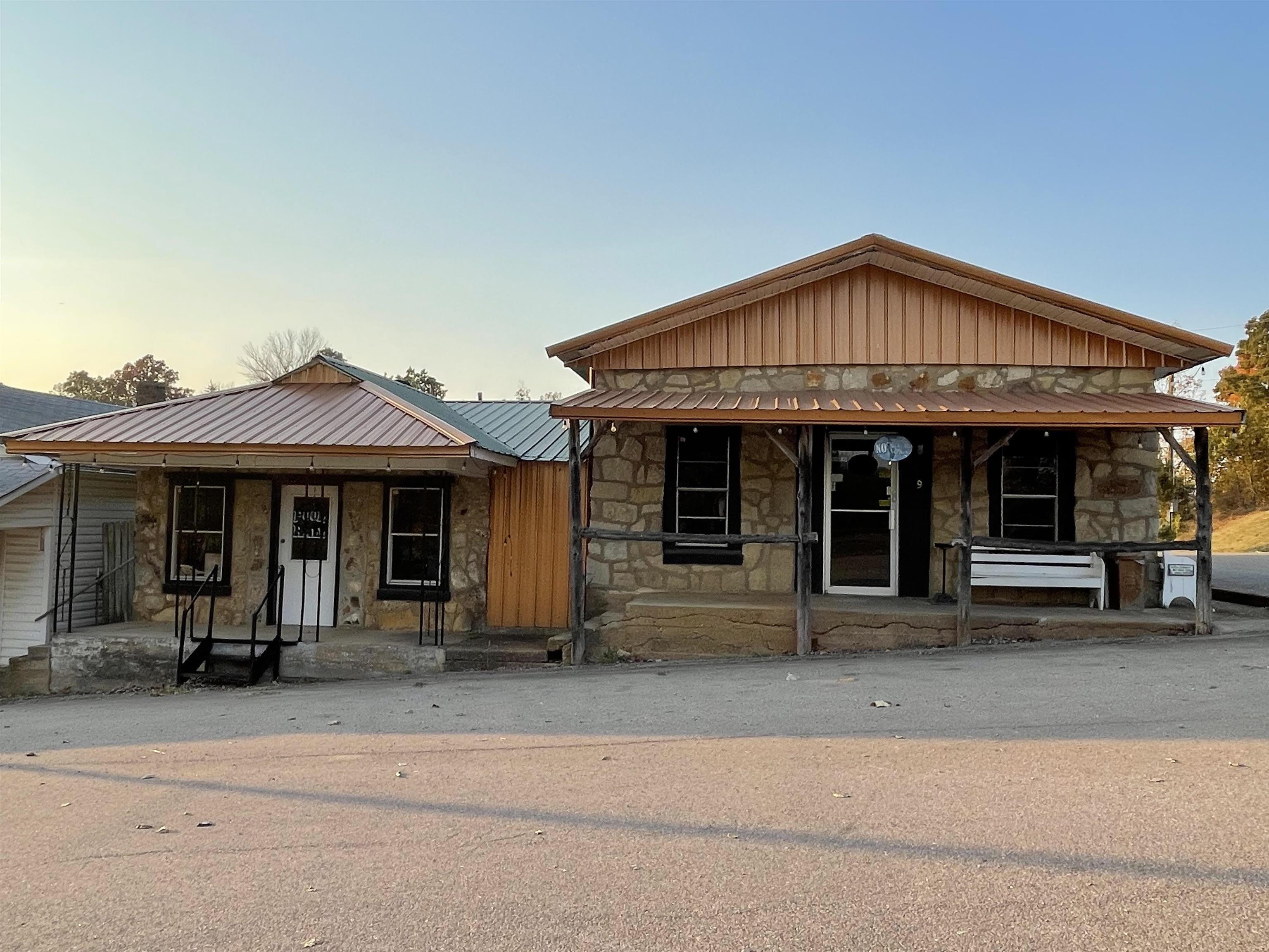 9  Oak St  Ravenden Springs, AR