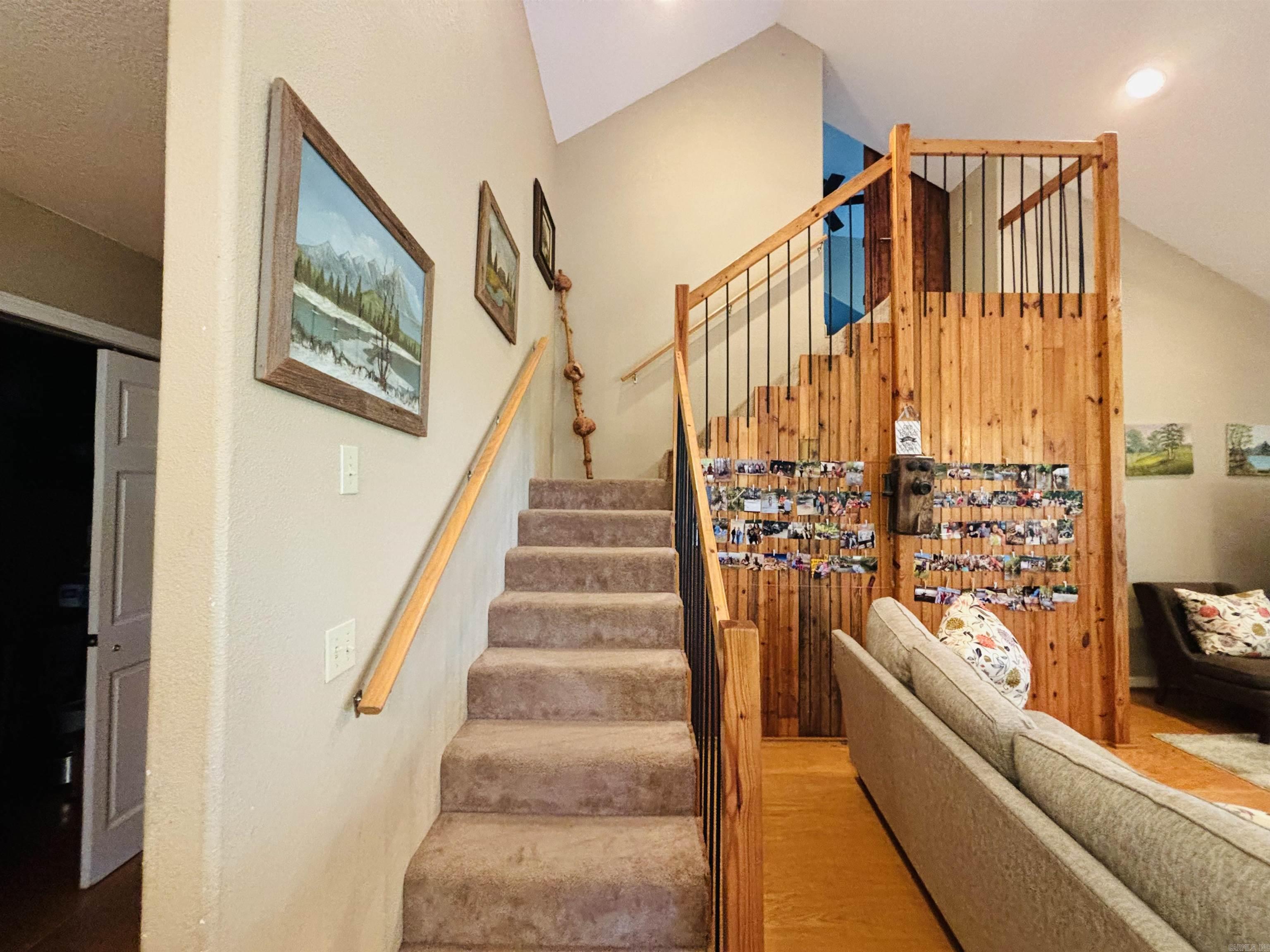 3950  Round Bottom  Mountain View, AR