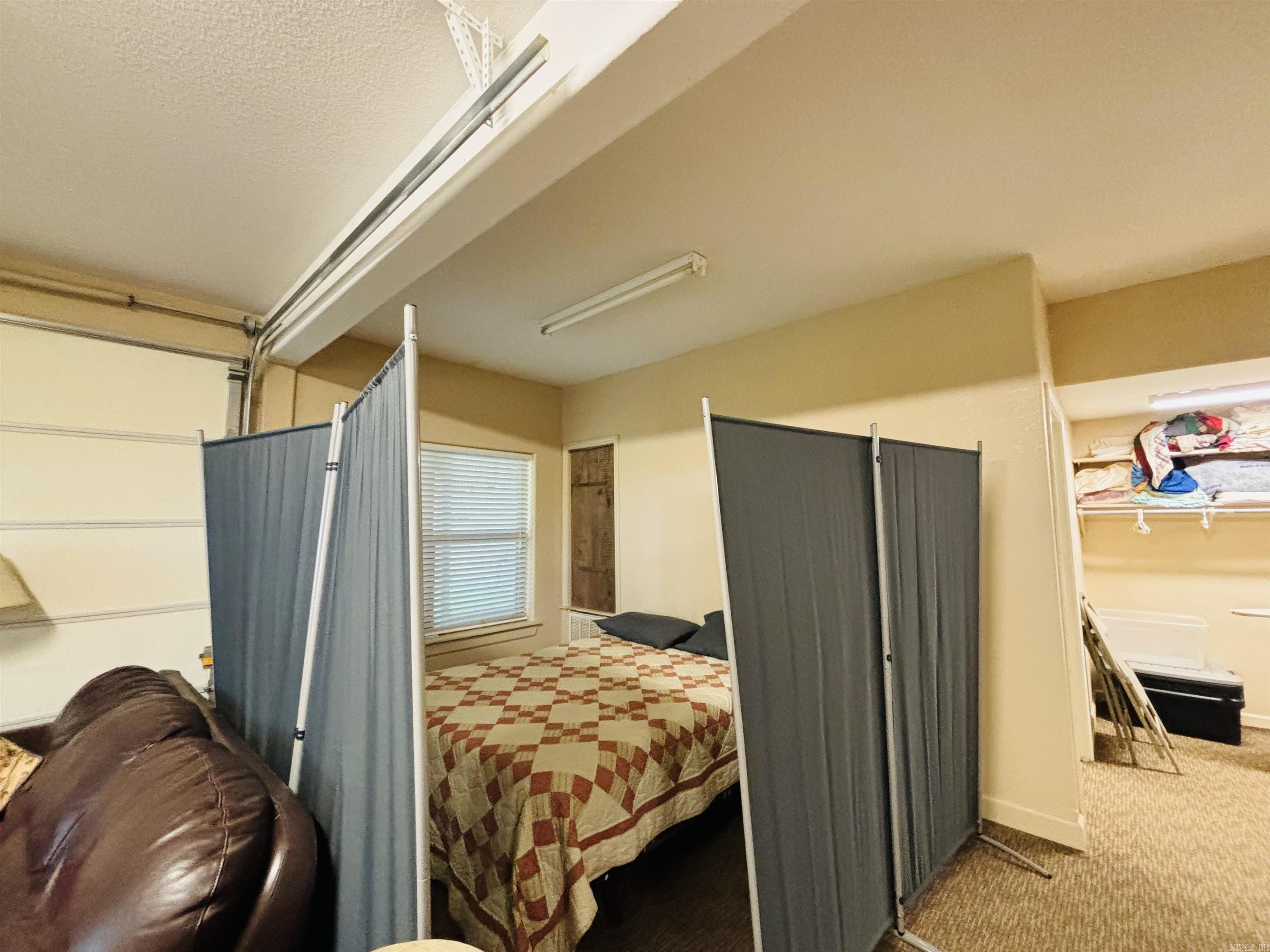 3950  Round Bottom  Mountain View, AR