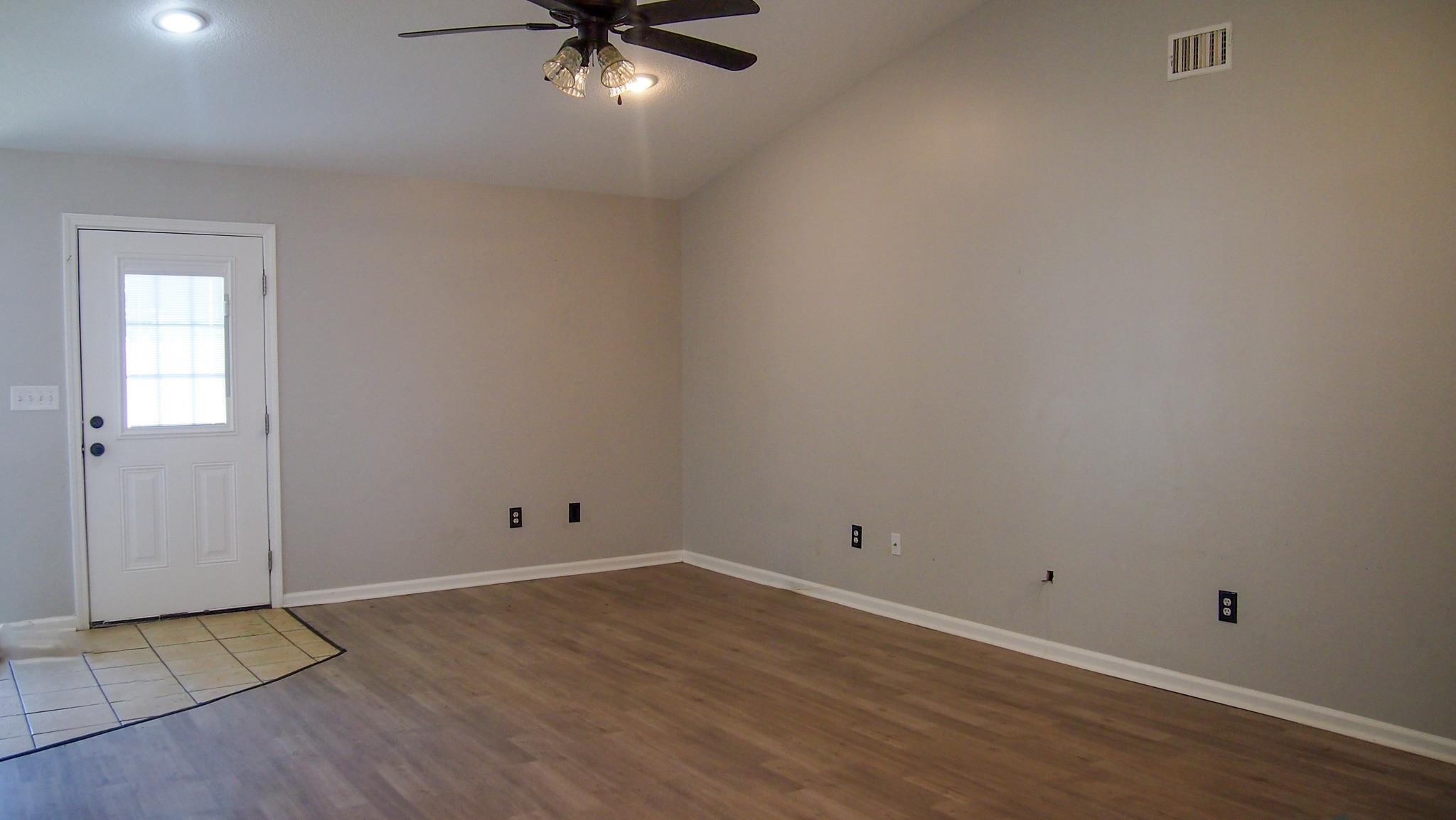 1706 S 10th  Paragould, AR