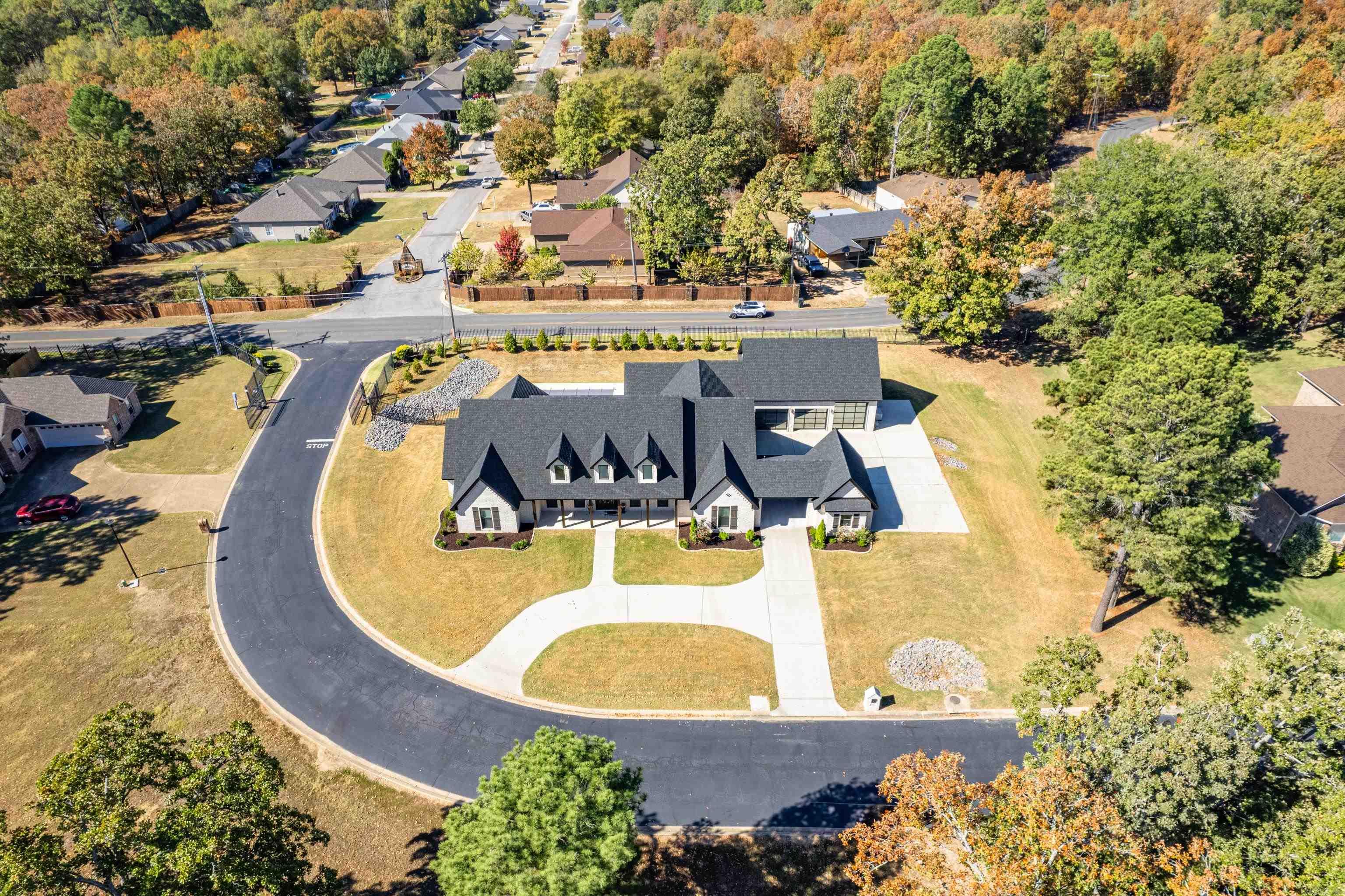107  Chinook  Hot Springs, AR