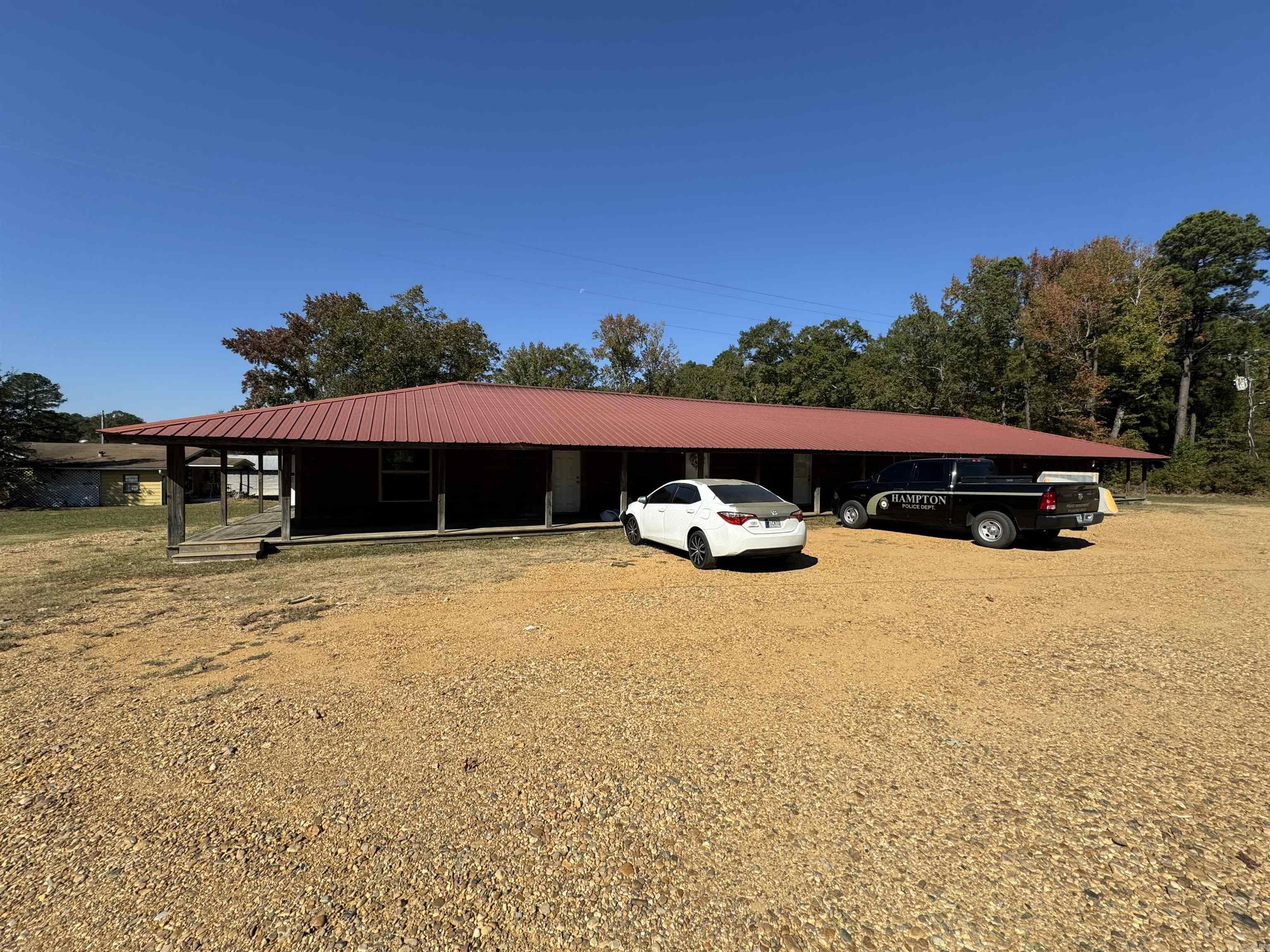 1028 E Main  Hampton, AR
