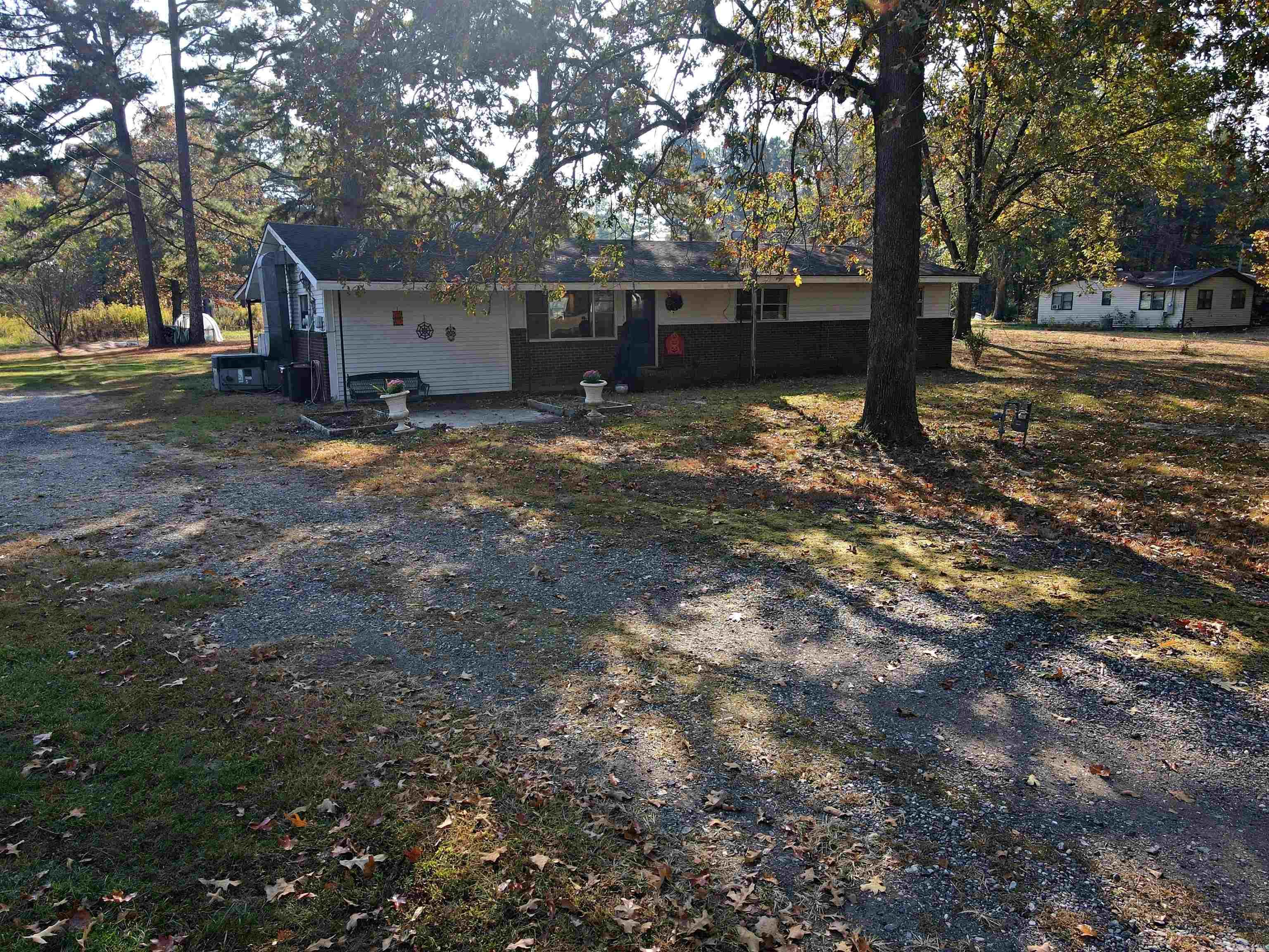 4674 S Highway 67  Gurdon, AR