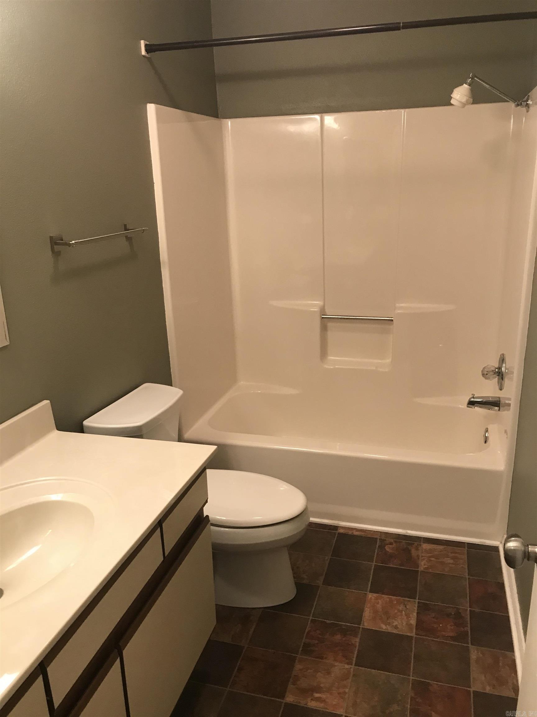 204  Maddox Dr. #2 Brentwood #2 Fairfield Bay, AR