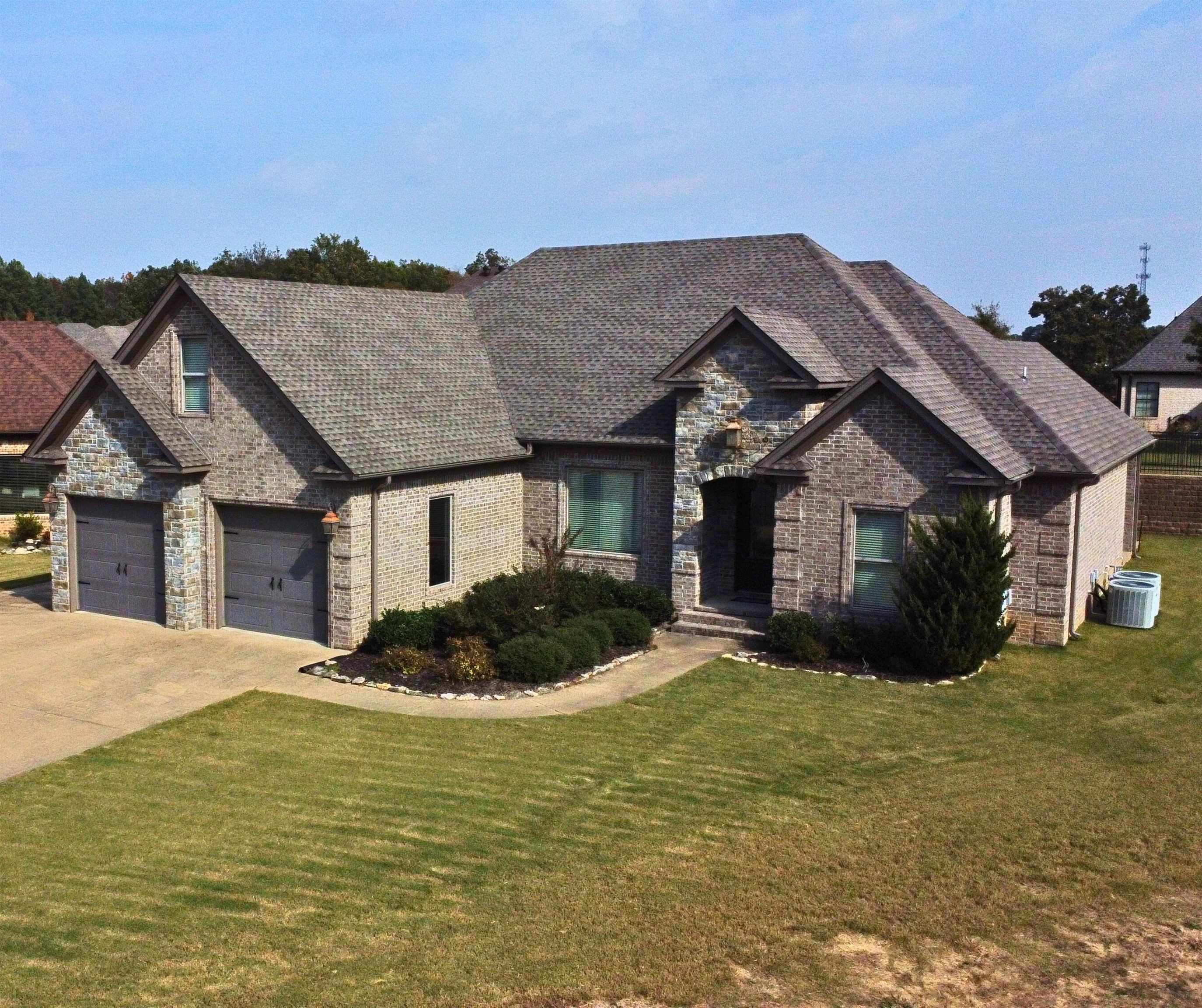4228  Villa  Jonesboro, AR