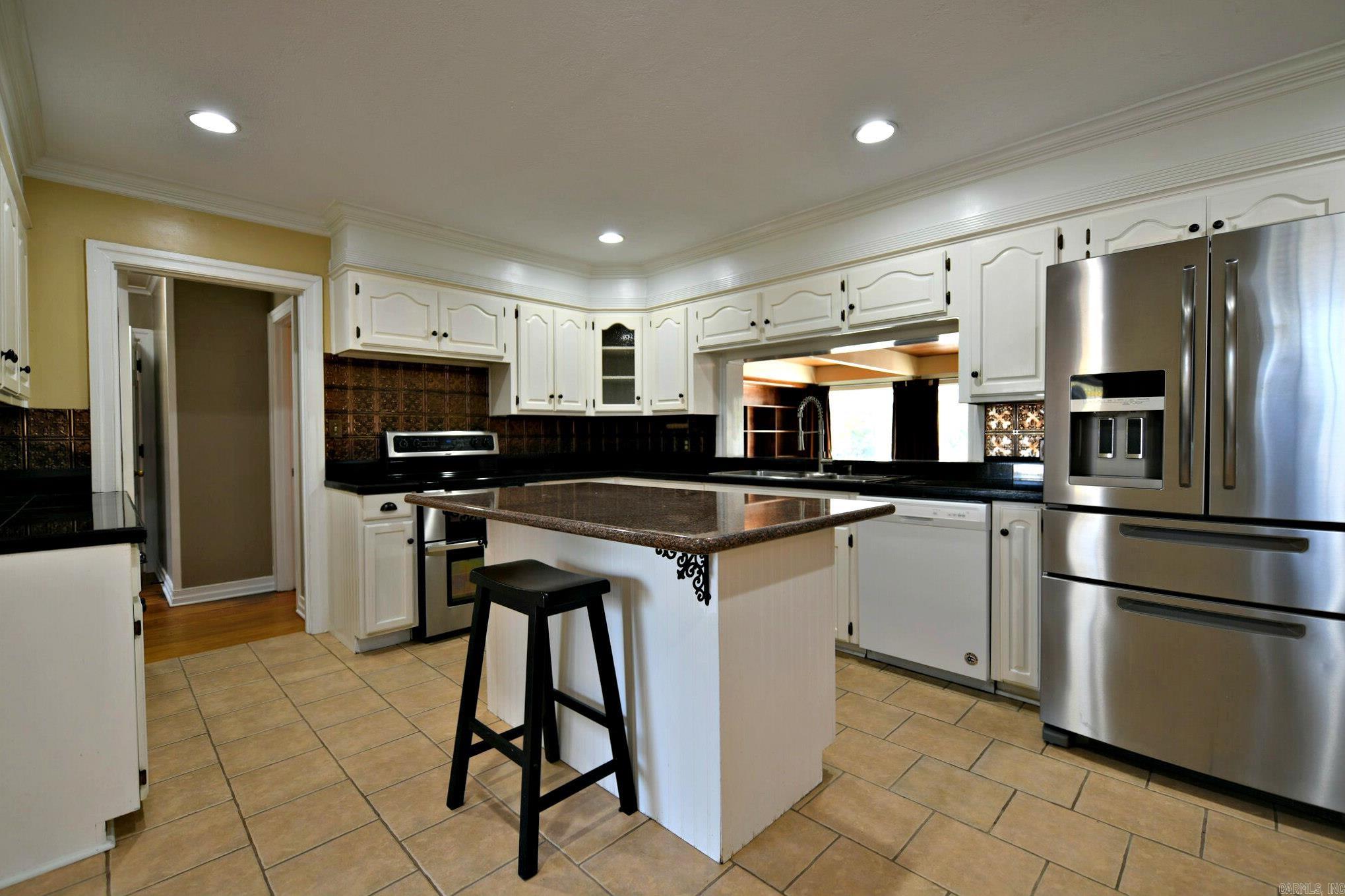 301 Reine St Mena, AR 71953