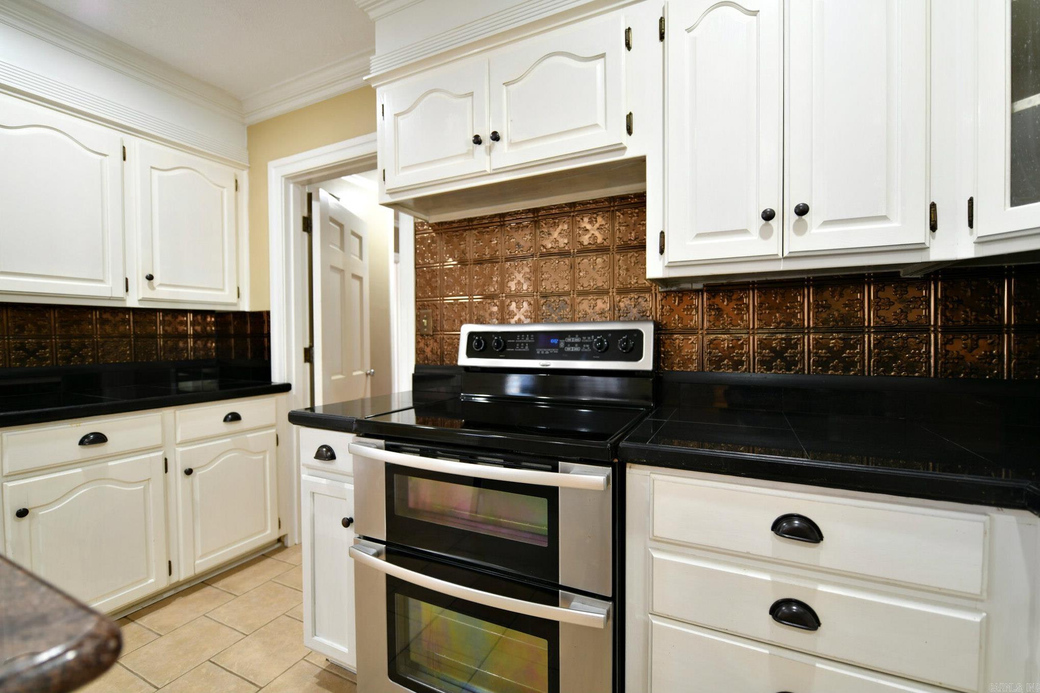 301 Reine St Mena, AR 71953