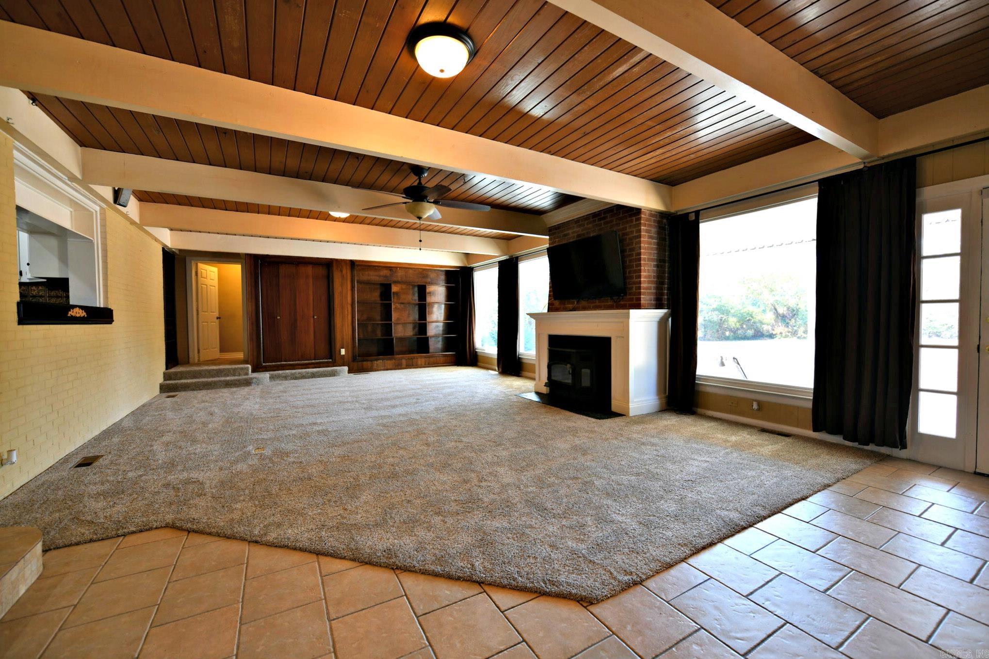 301 Reine St Mena, AR 71953