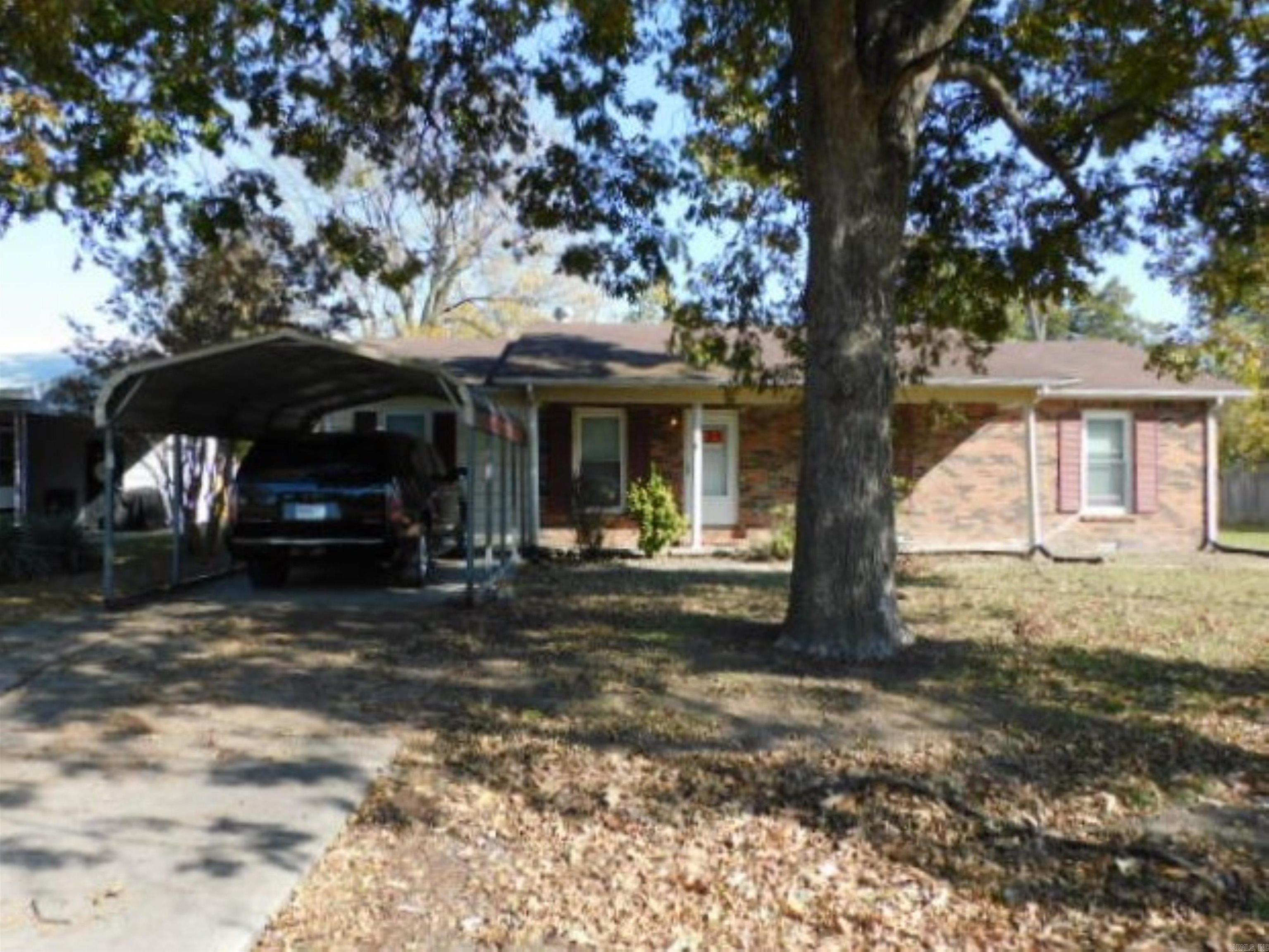 114 N Jackson St  Lilbourn, MO