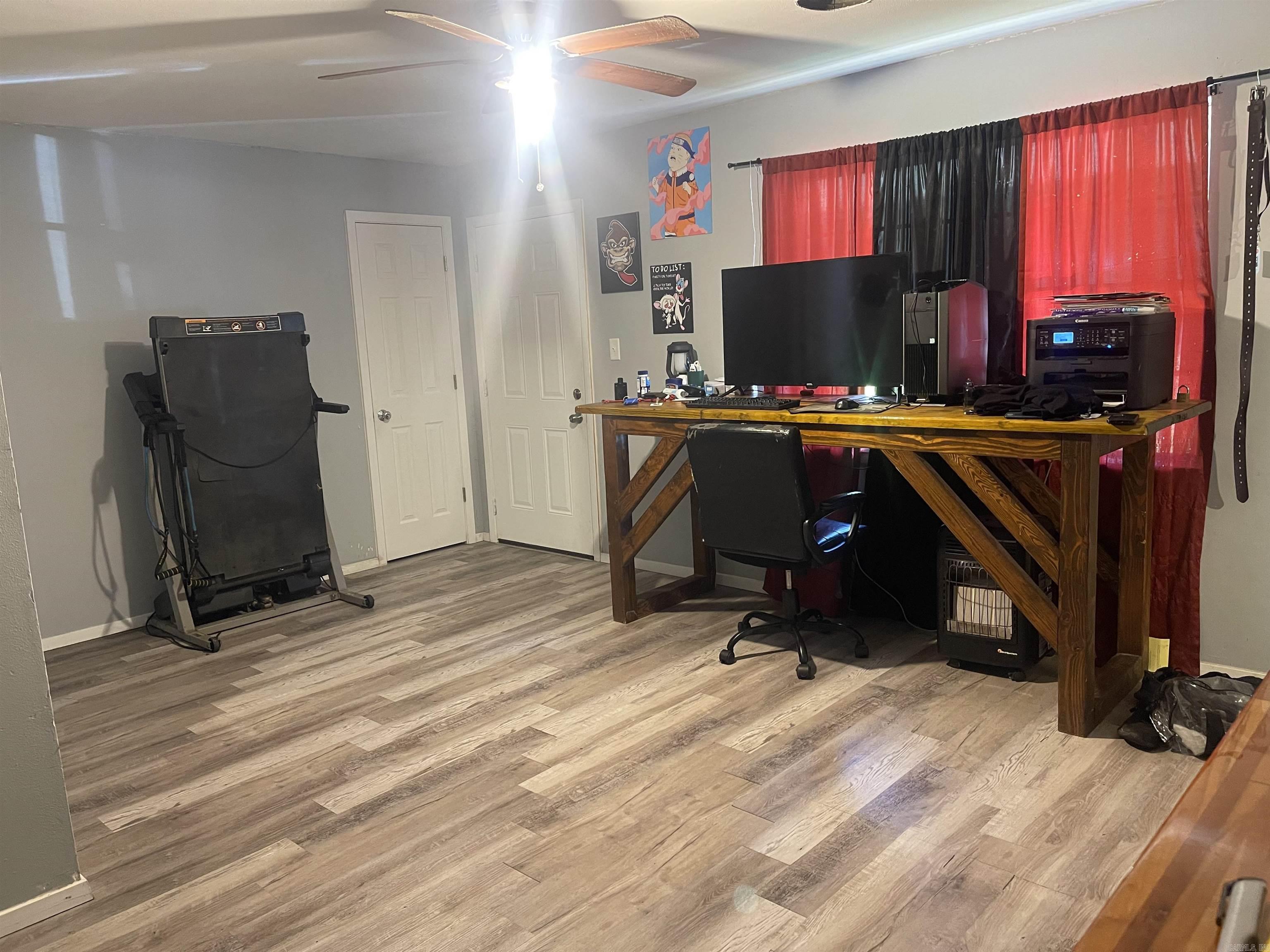 109 W Harvey  De Queen, AR