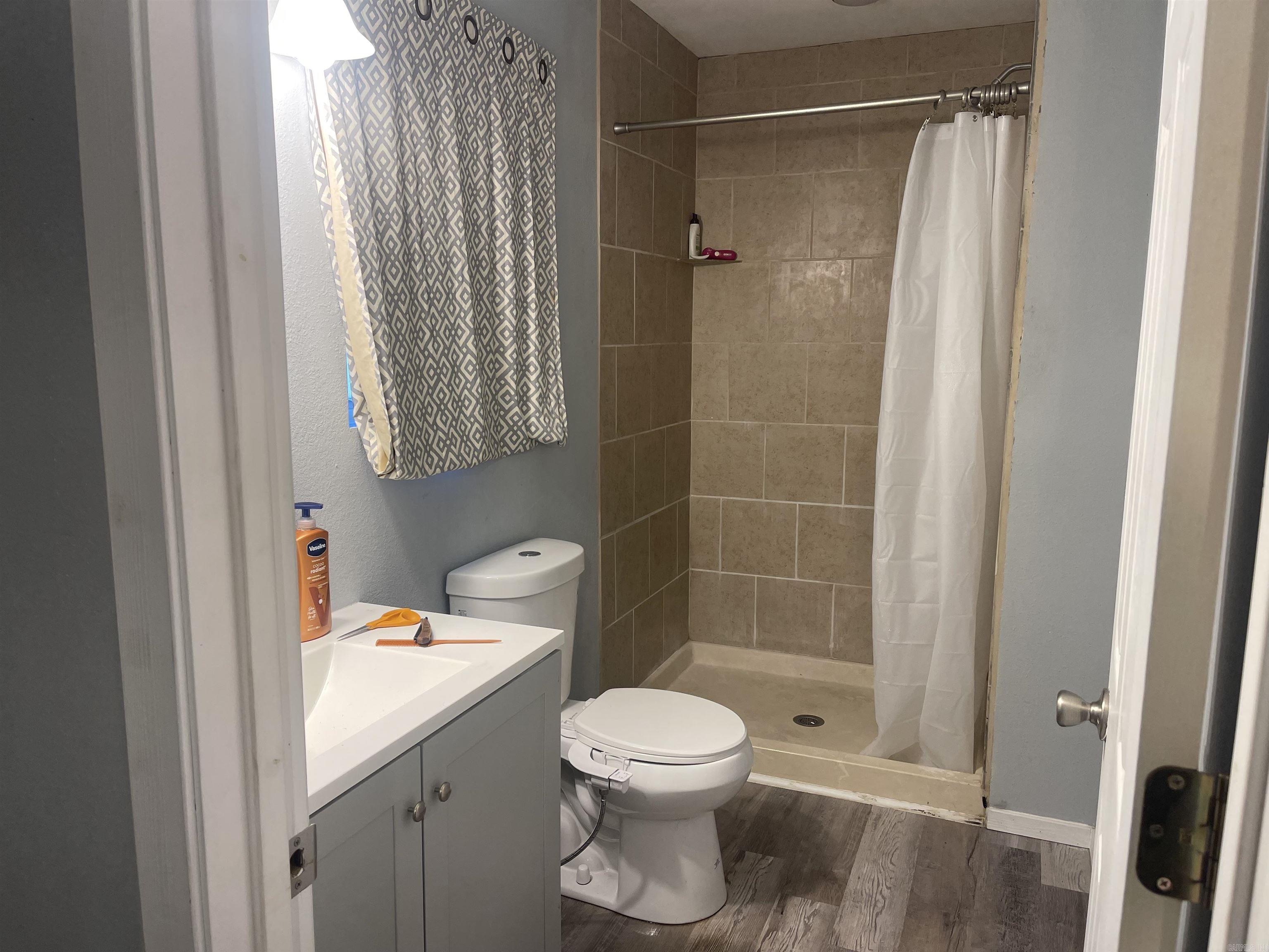 109 W Harvey  De Queen, AR